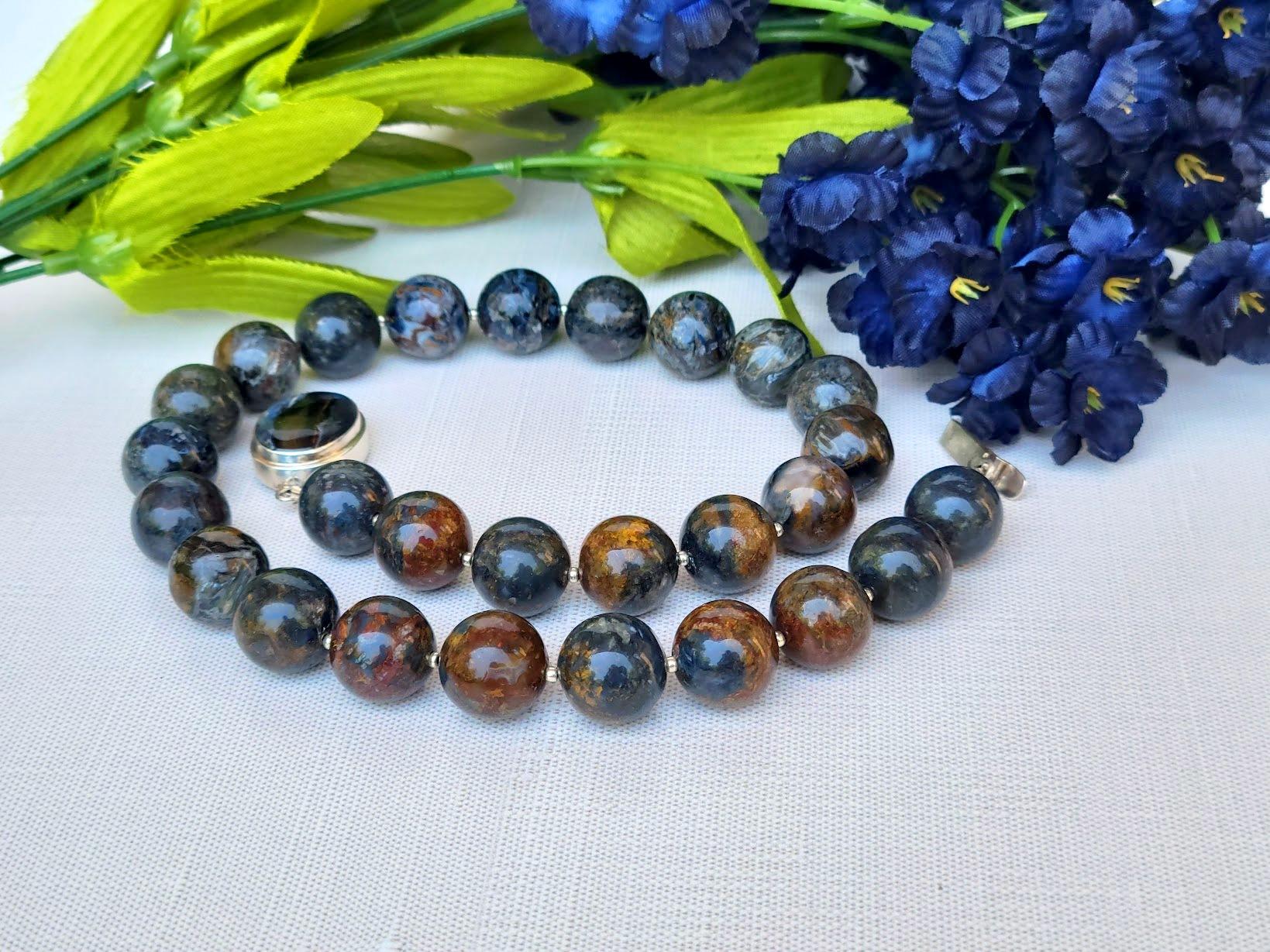 Rétro Collana di pietersite blu-marrone in vendita