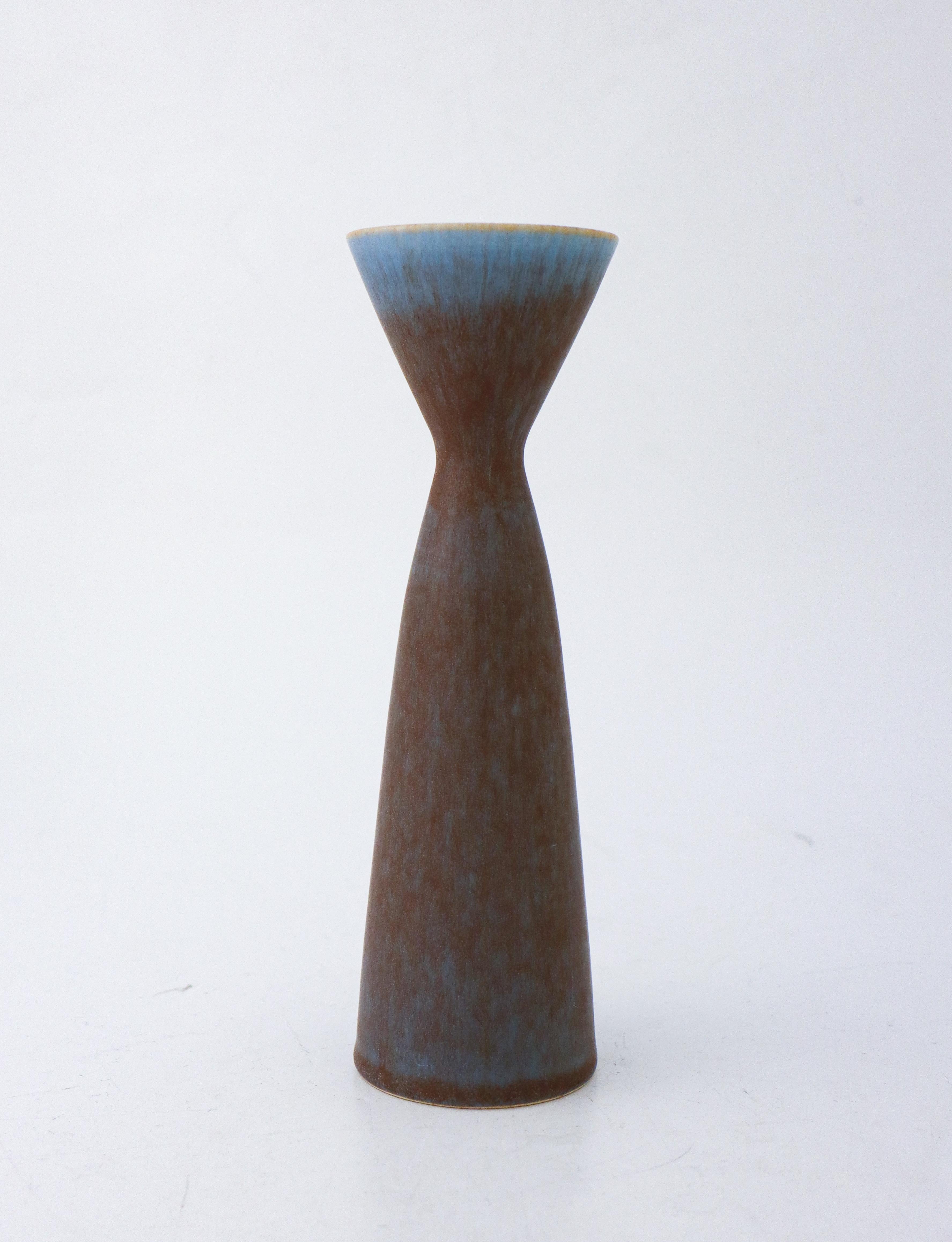 Blue & Brown Vase Lovely Glaze Carl-Harry Stålhane Rörstrand, Midcentury Vintage In Excellent Condition In Stockholm, SE