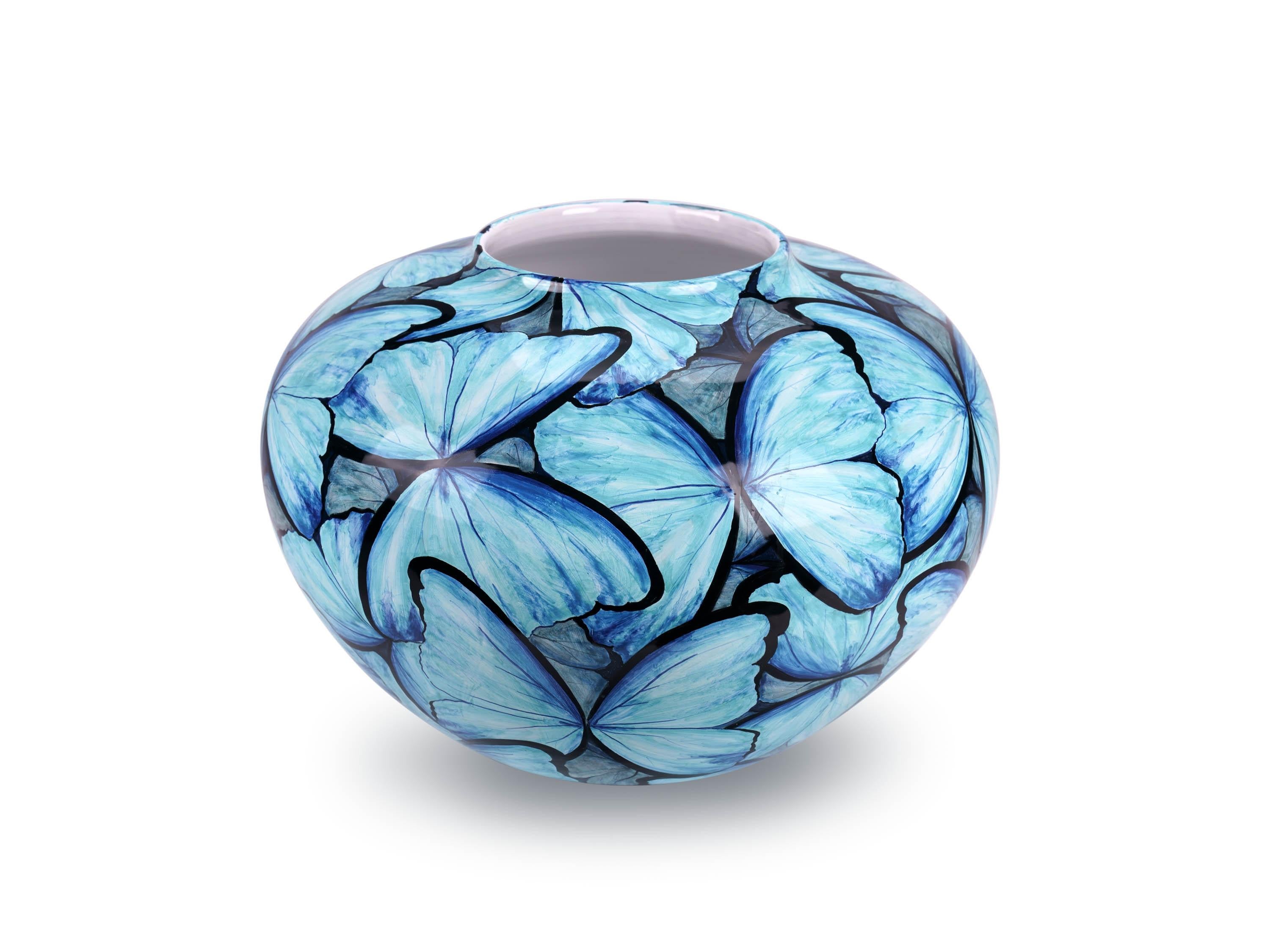 Blaue Schmetterlingsvase, Gefäß glasiert aus Keramik, Majolika-Verzierung, handgefertigt, Italien  im Angebot 8