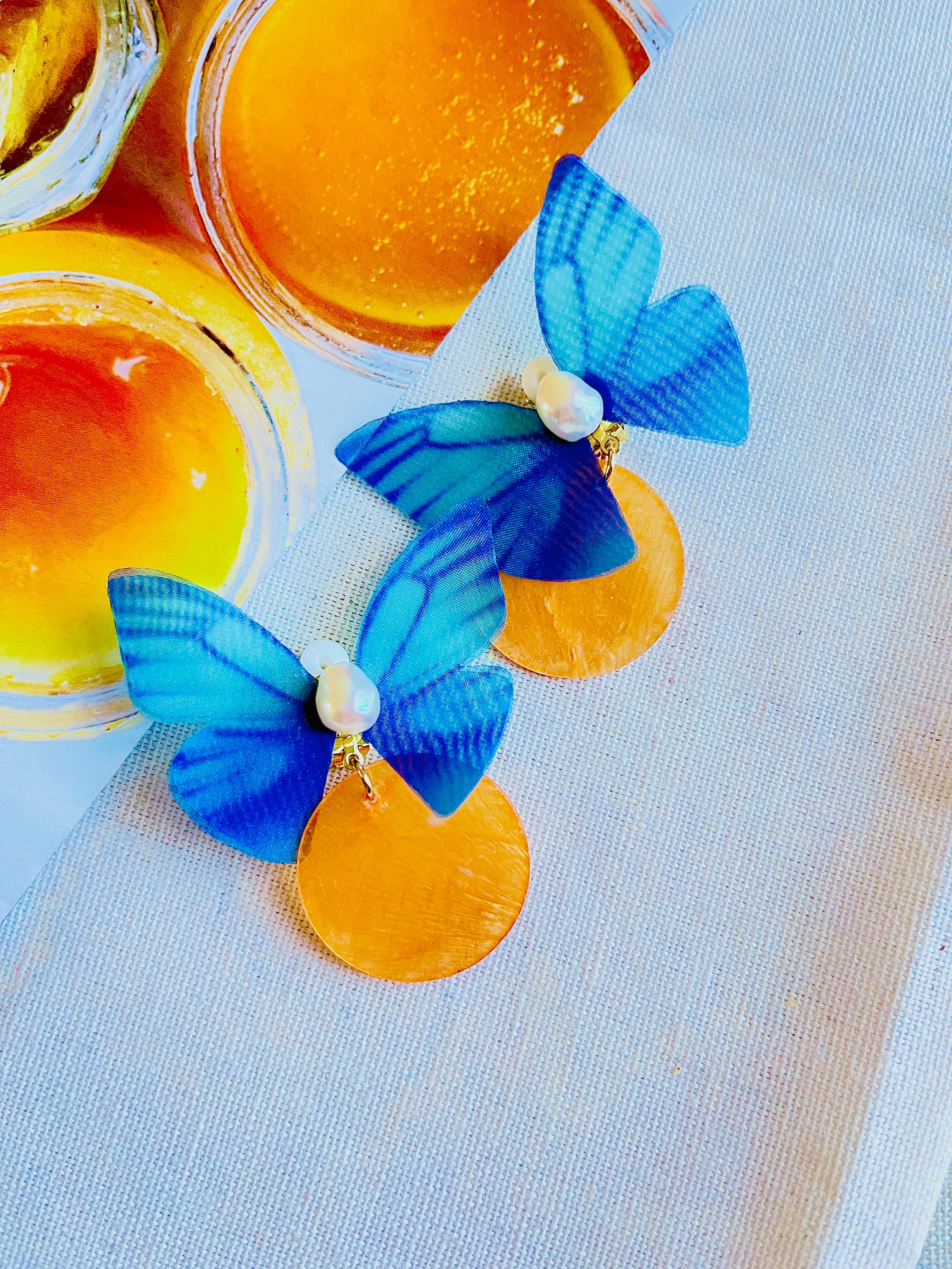Art Deco Blue Butterfly Yellow Shell Round Circle Pendant White Pearl Retro Clip Earrings For Sale