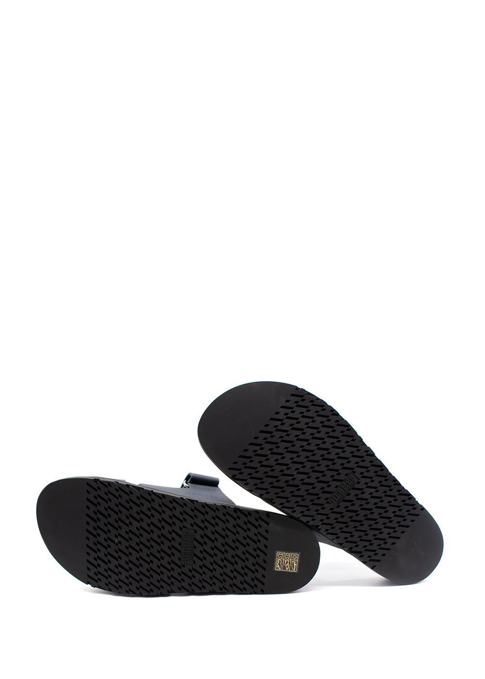 Blue Calfskin Chypre Sandals In New Condition For Sale In London, GB