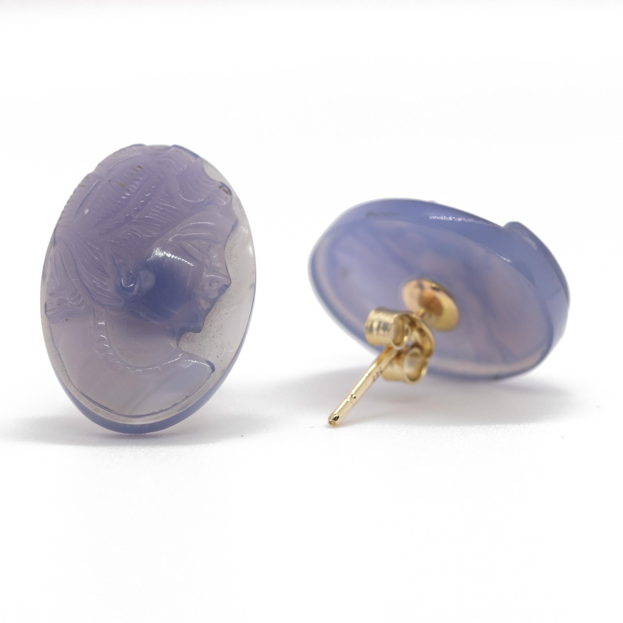 Rétro Clous d'oreilles cocktail chics en plaqué or avec tête de femme ovale en agate naturelle bleue camée en vente