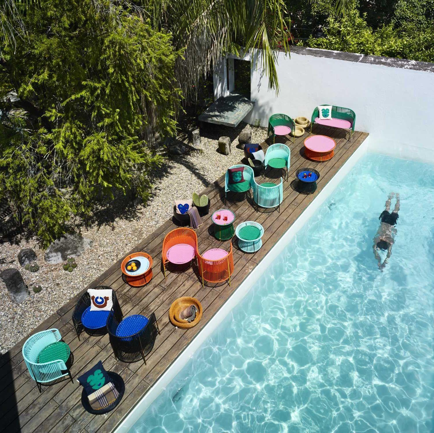 Poudré Caribe Vis a Vis bleu de Sebastian Herkner en vente