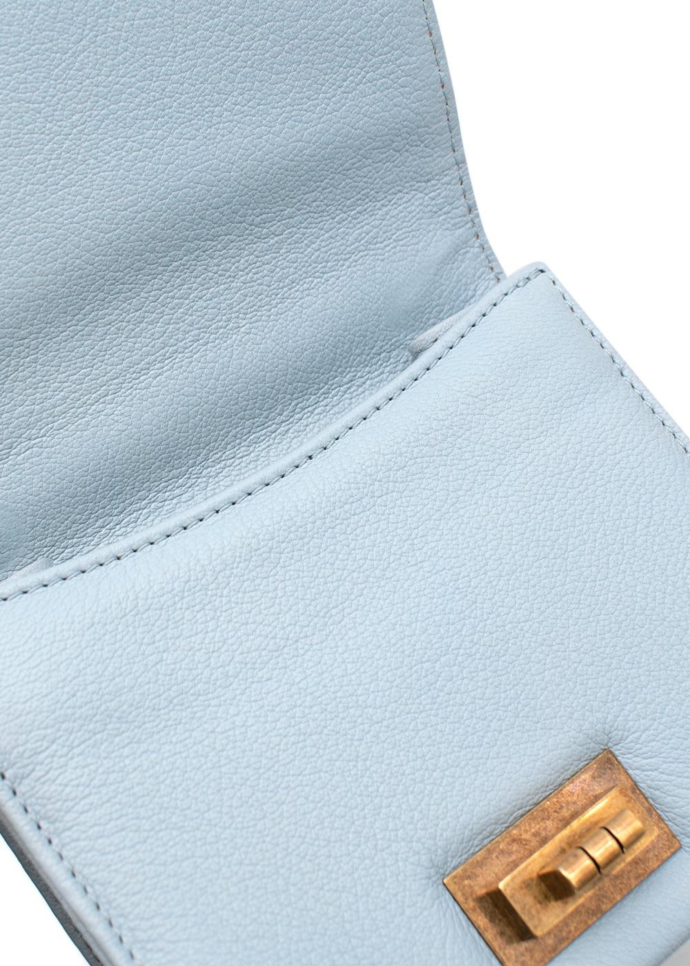Blaues Kaviarleder Trendy Reissue Mini Top Handle Bag im Angebot 2