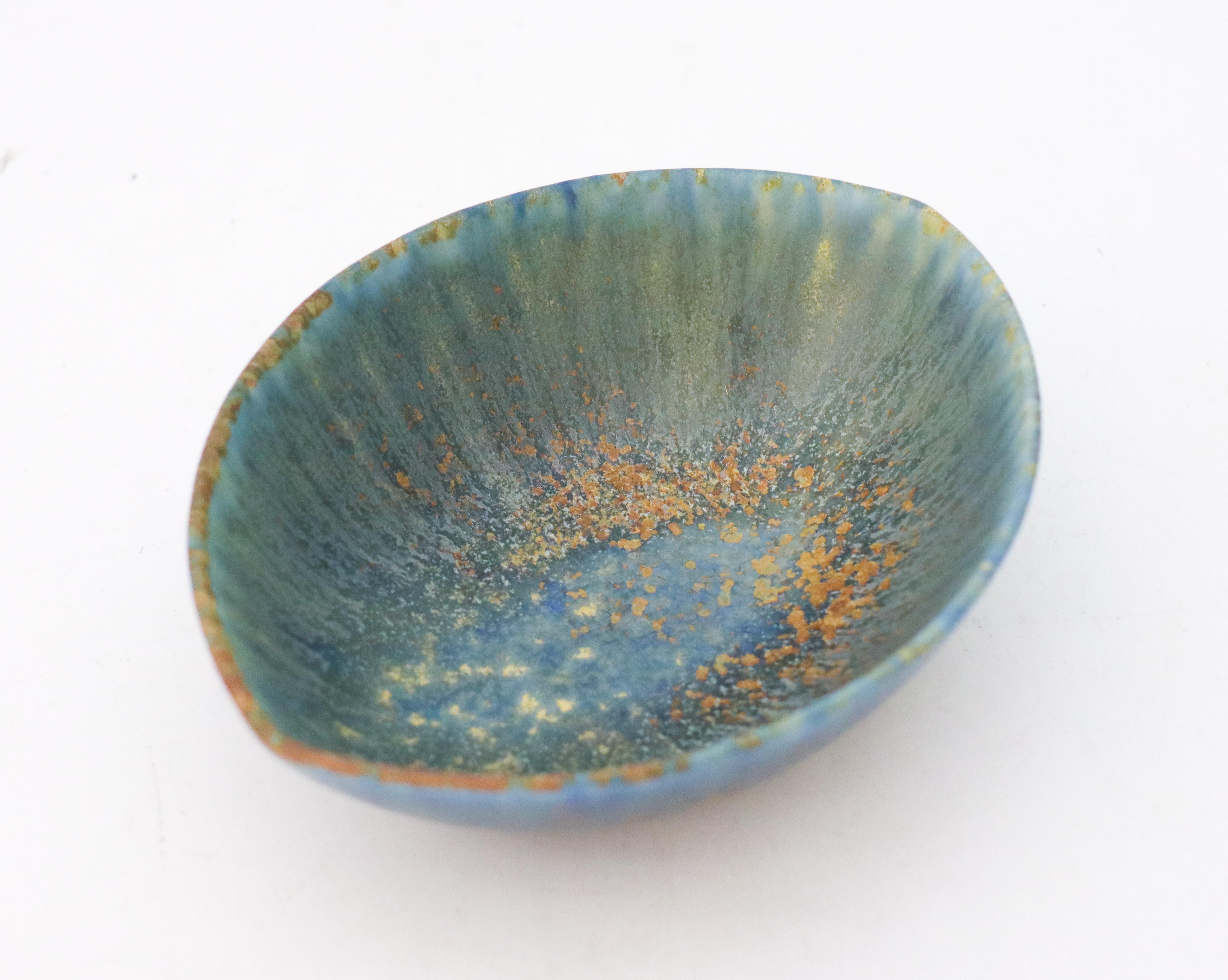 Blue Ceramic Bowl - Carl-Harry Stålhane - Rörstrand - Mid 20th Century In Excellent Condition For Sale In Stockholm, SE