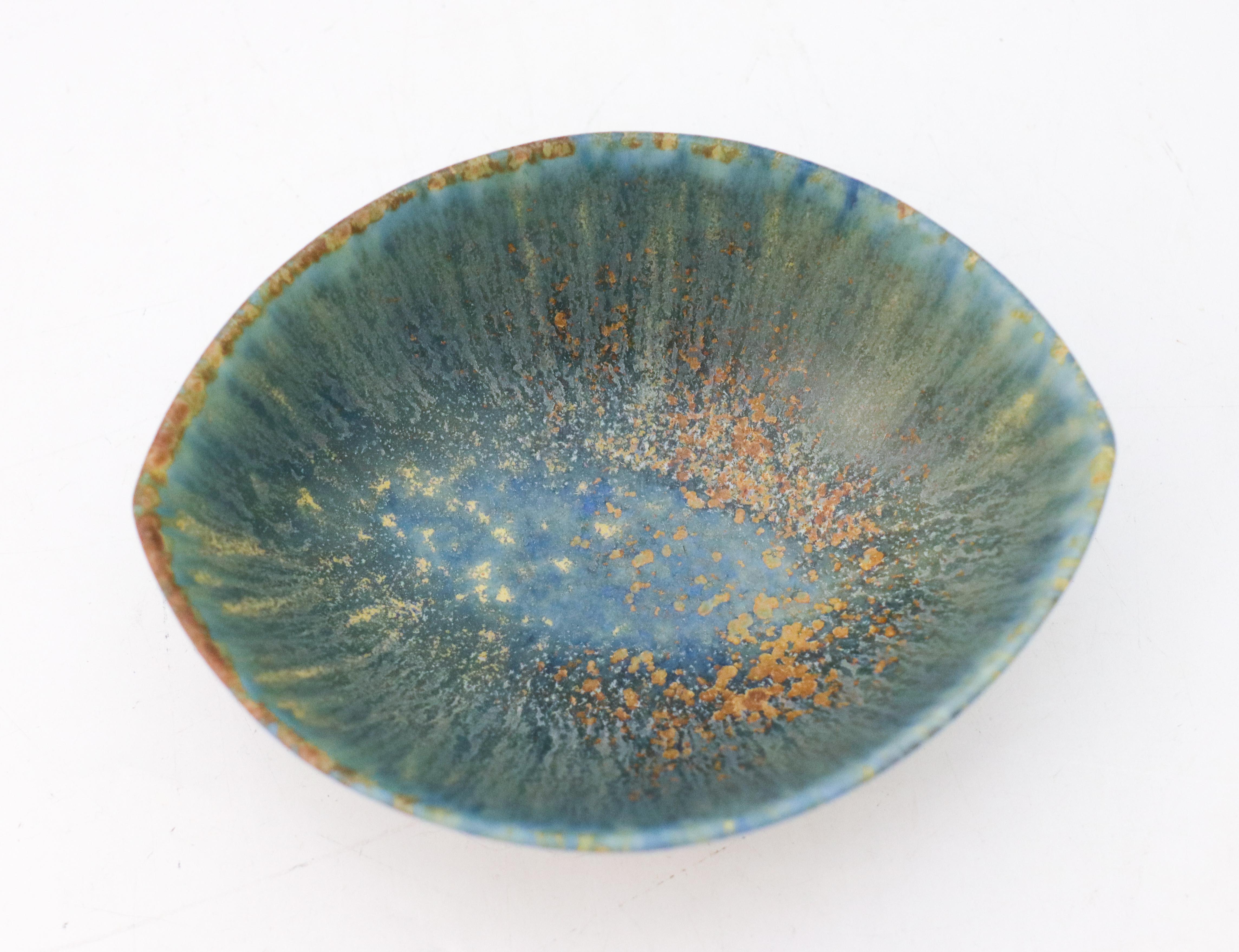 Mid-20th Century Blue Ceramic Bowl - Carl-Harry Stålhane - Rörstrand - Mid 20th Century For Sale