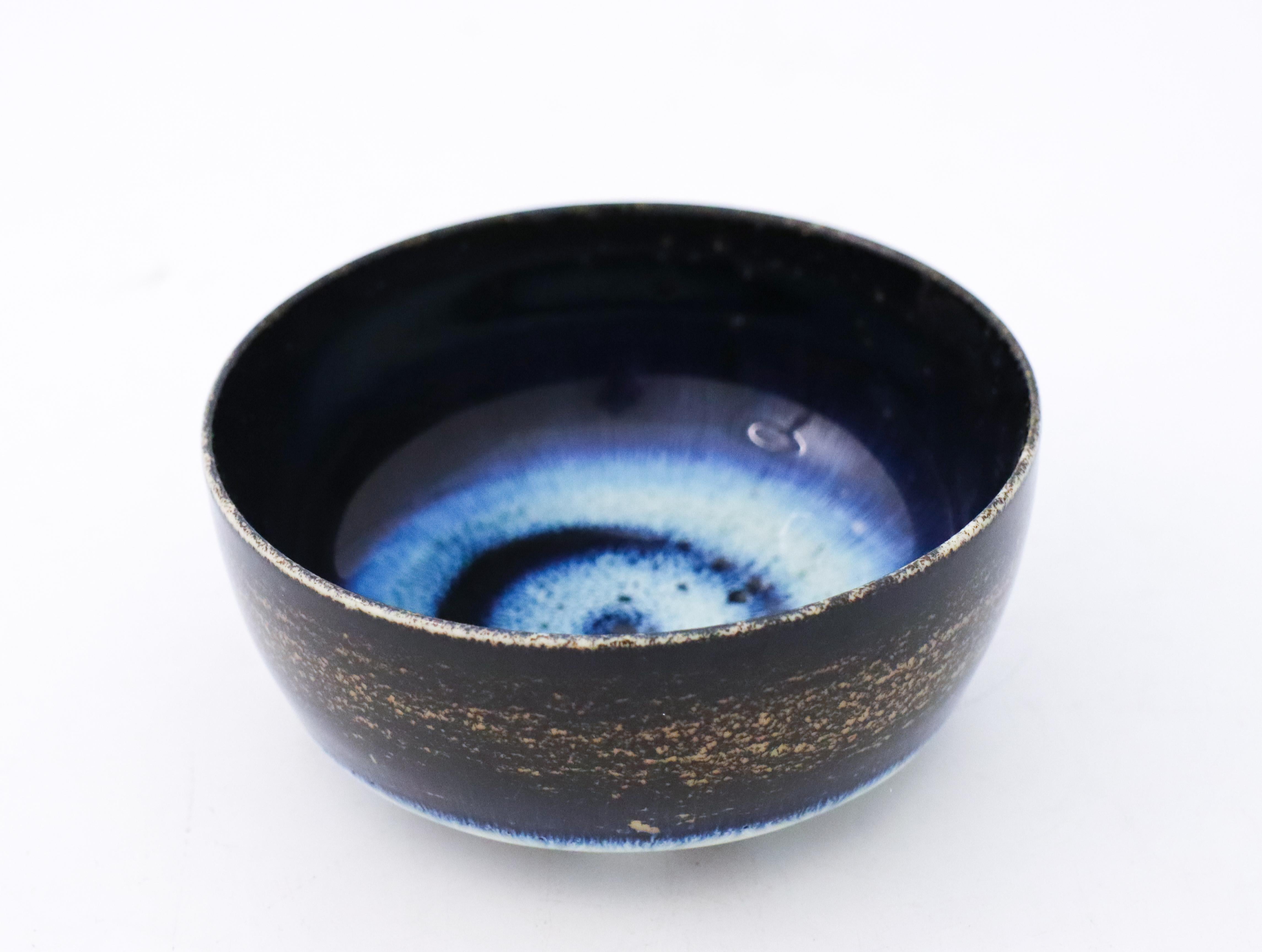 Scandinavian Modern Blue Ceramic Bowl Carl-Harry Stålhane, Rörstrand, Vintage Midcentury For Sale