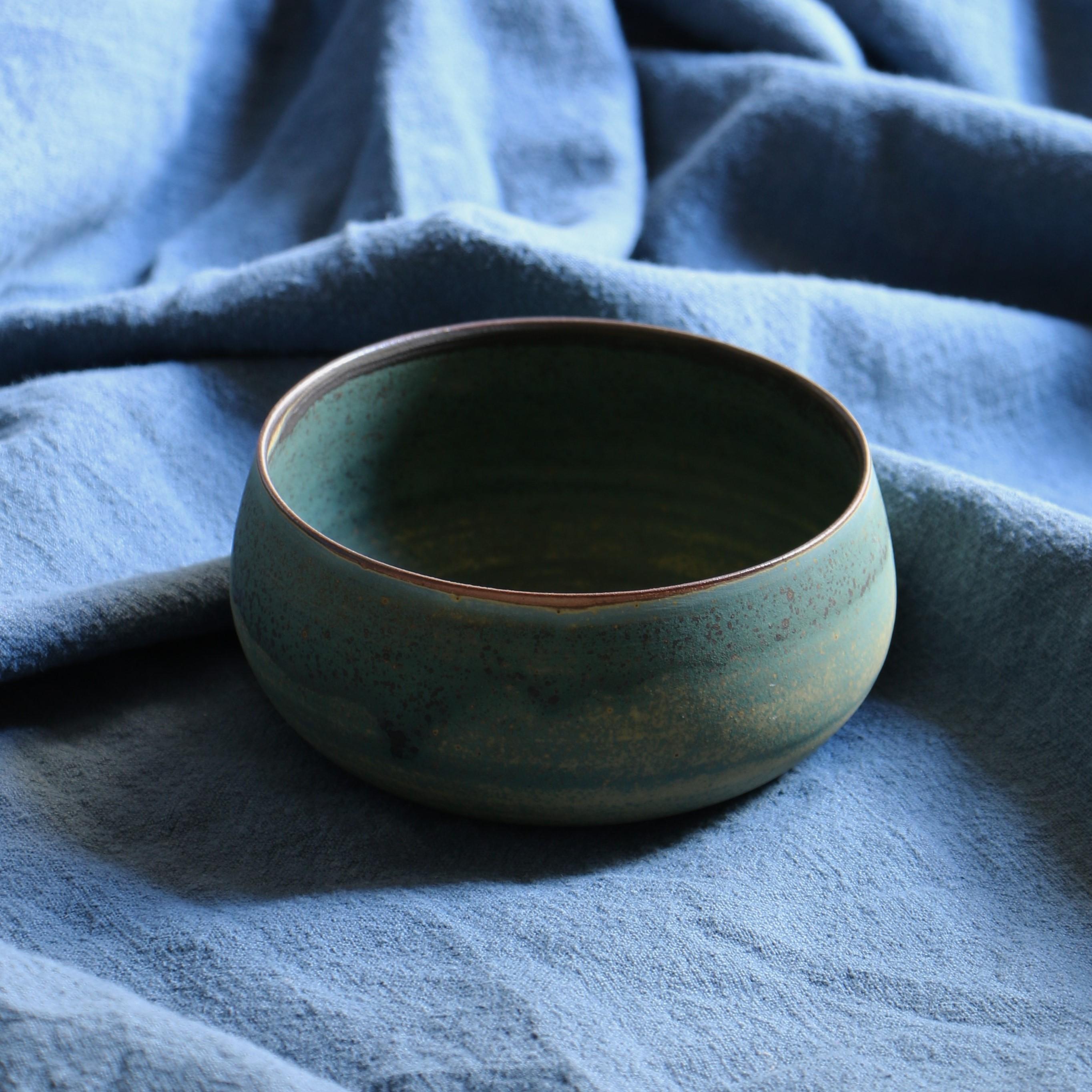 Blue Ceramic Dish, Ingrid Van Munster In Excellent Condition For Sale In Paris, France