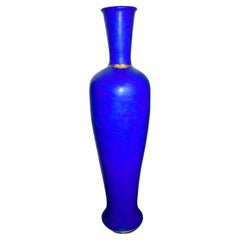 Blaue Keramikkrüge mit Strassstein
