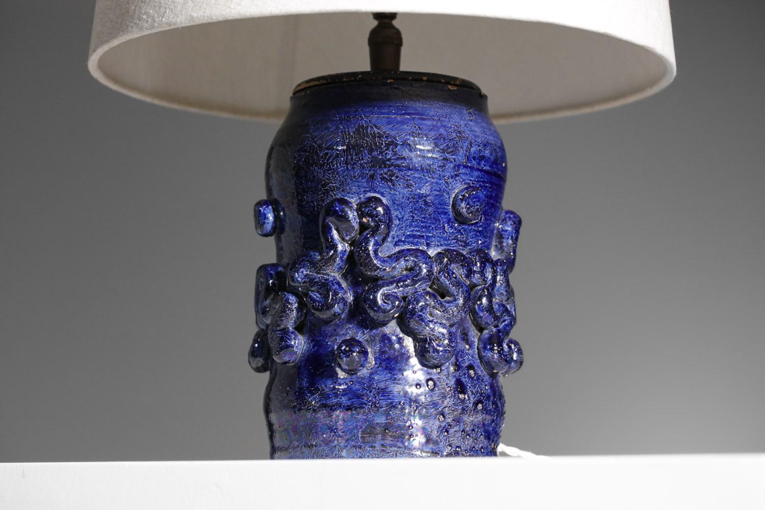 Poteries Base de lampe en céramique bleue Jean Austruy 50''s - G446 en vente