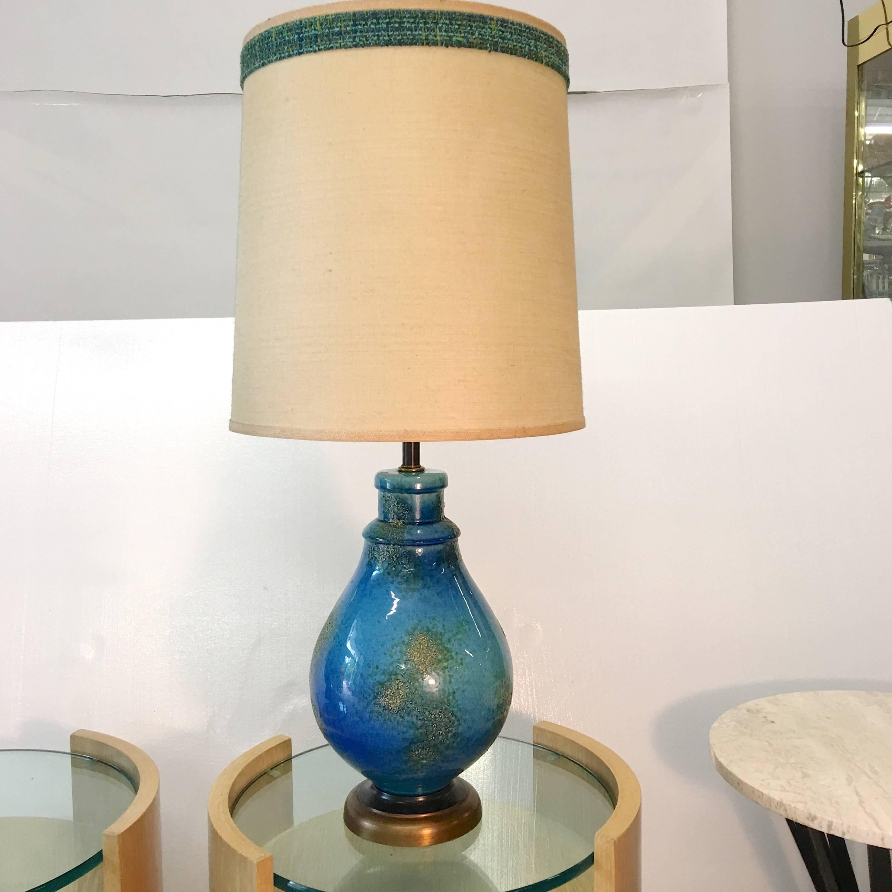 Blaue Keramiklampe (Moderne der Mitte des Jahrhunderts) im Angebot