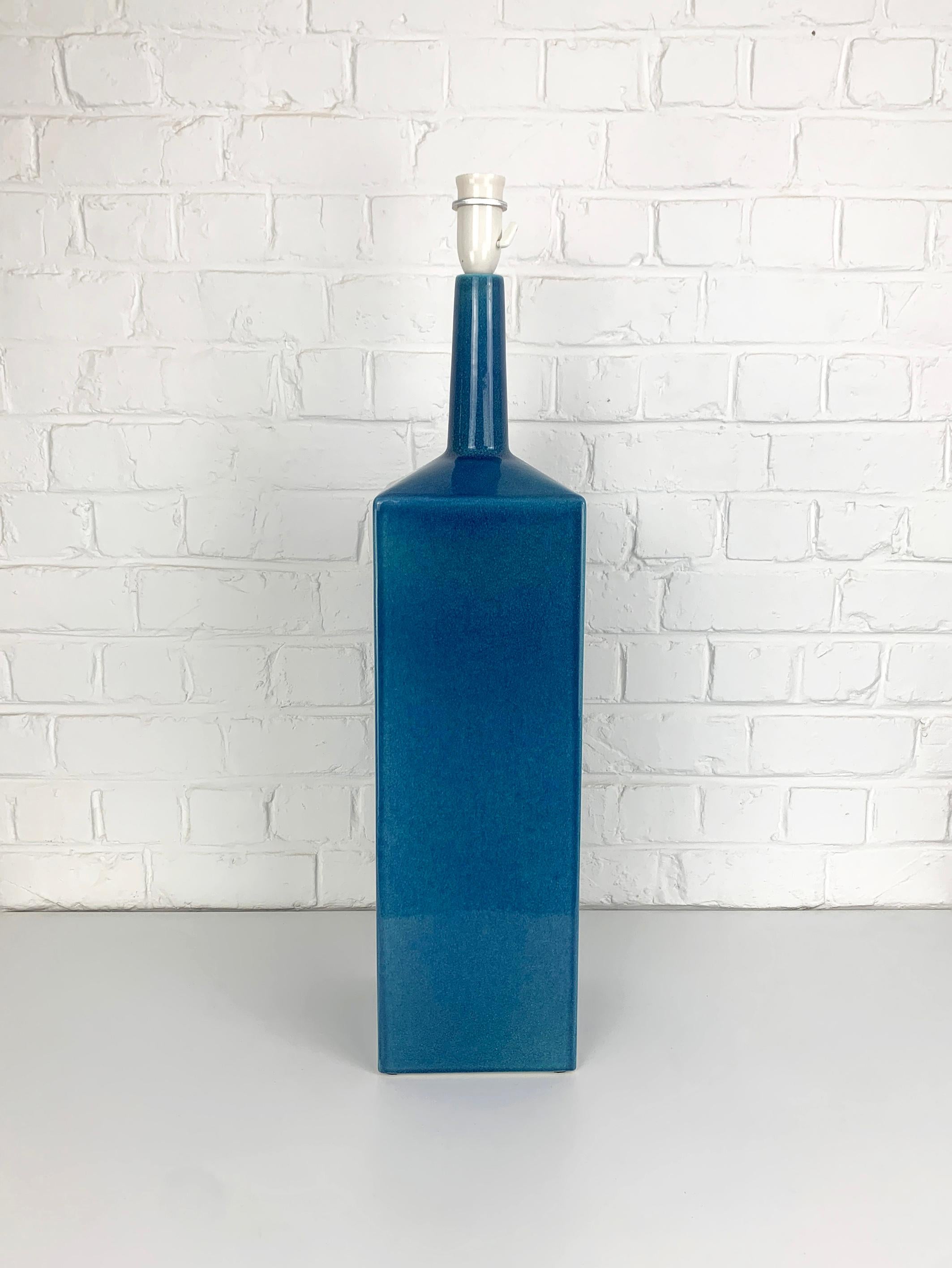 Lampadaire Le Klint en céramique bleue Référence 357 grès émaillé Danemark en vente 2