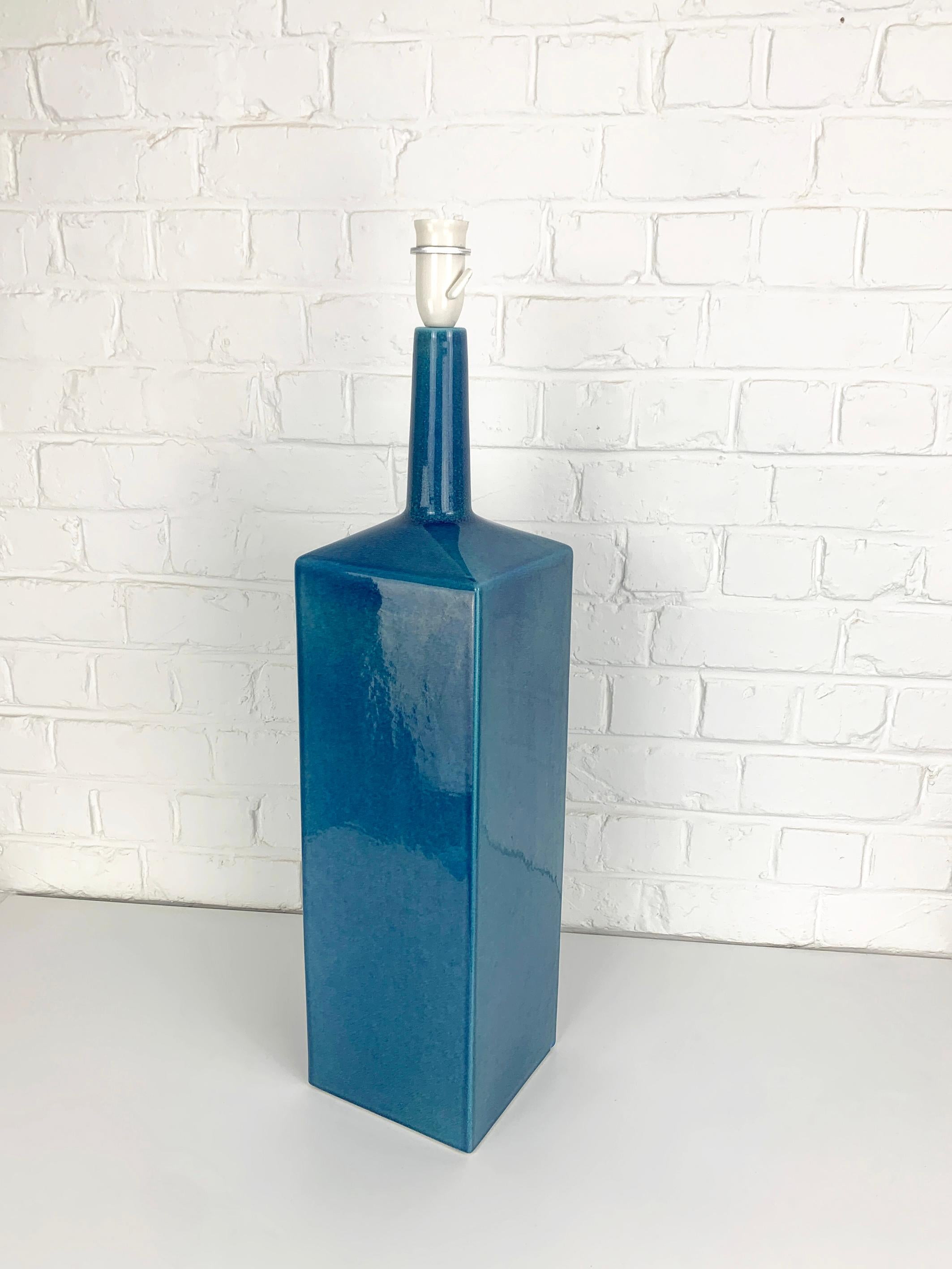 Lampadaire Le Klint en céramique bleue Référence 357 grès émaillé Danemark en vente 3