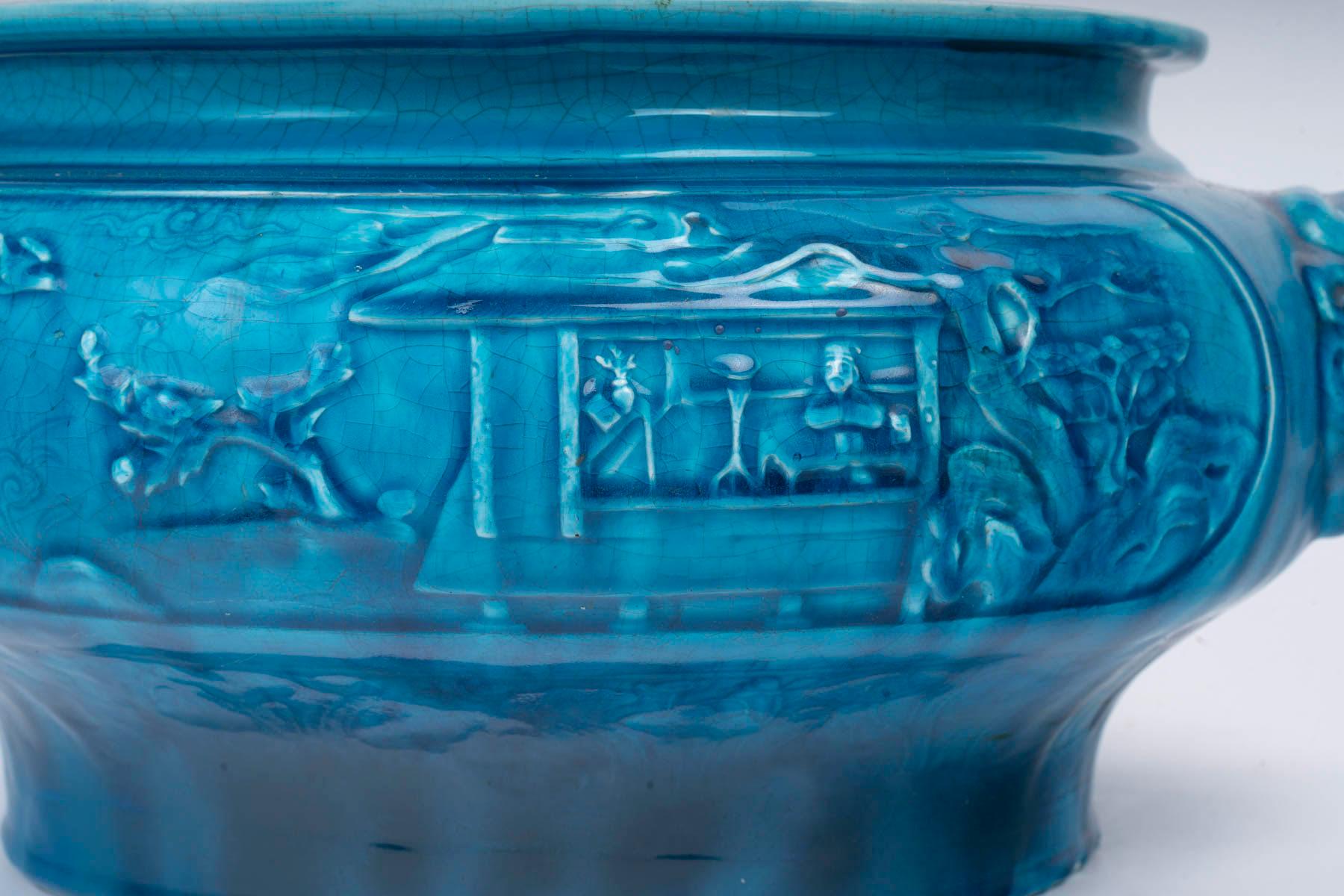 Fioriera in ceramica blu, disegno Chinoisant, Longwy, XIX secolo, periodo Napoleone III.

Fioriera Longwy, XIX secolo, periodo Napoleone III, in ceramica blu con decorazione Chinoisant.

H: 17cm, L: 45cm, P: 45cm
Contattaci prima di ordinare per