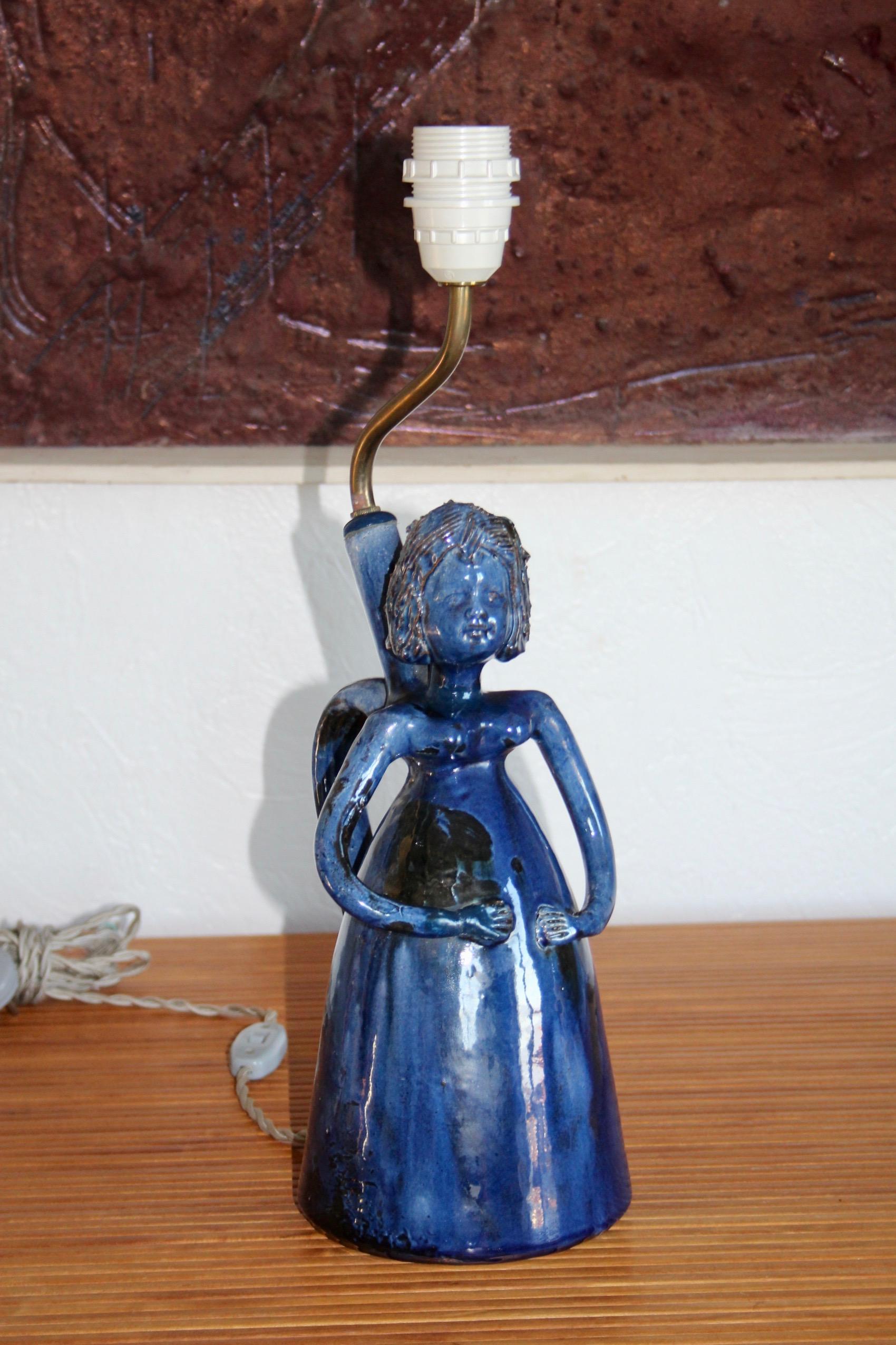 Européen Lampe de table en céramique bleue en vente