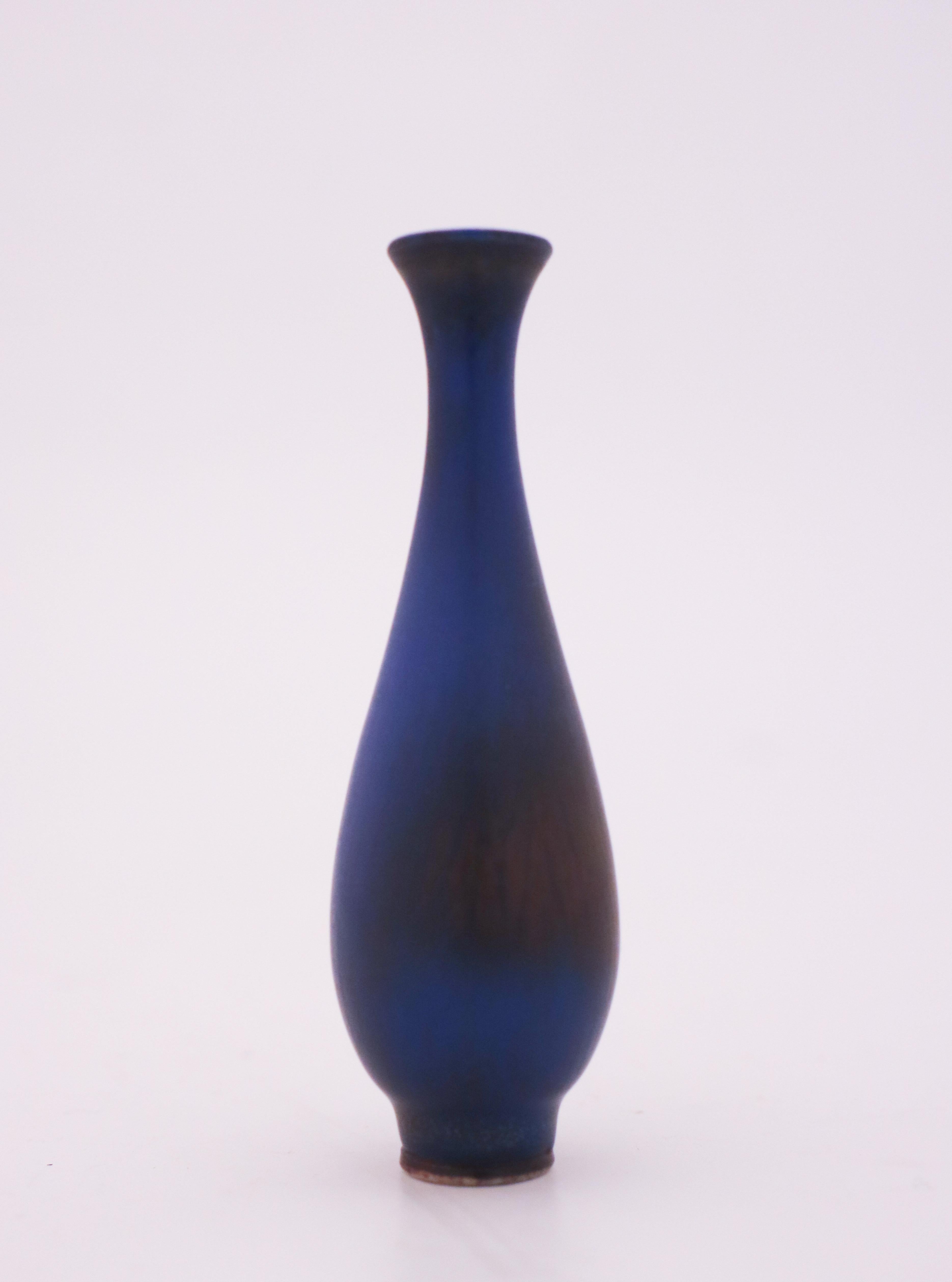 Swedish Blue Ceramic Vase, Berndt Friberg, Gustavsberg 1961 - Scandinavian Modern
