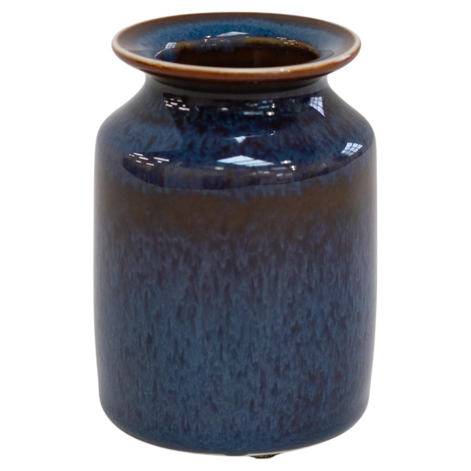 Vaso in ceramica blu di Carl-Harry Stålhane per Rörstrand Sweden, anni '60.