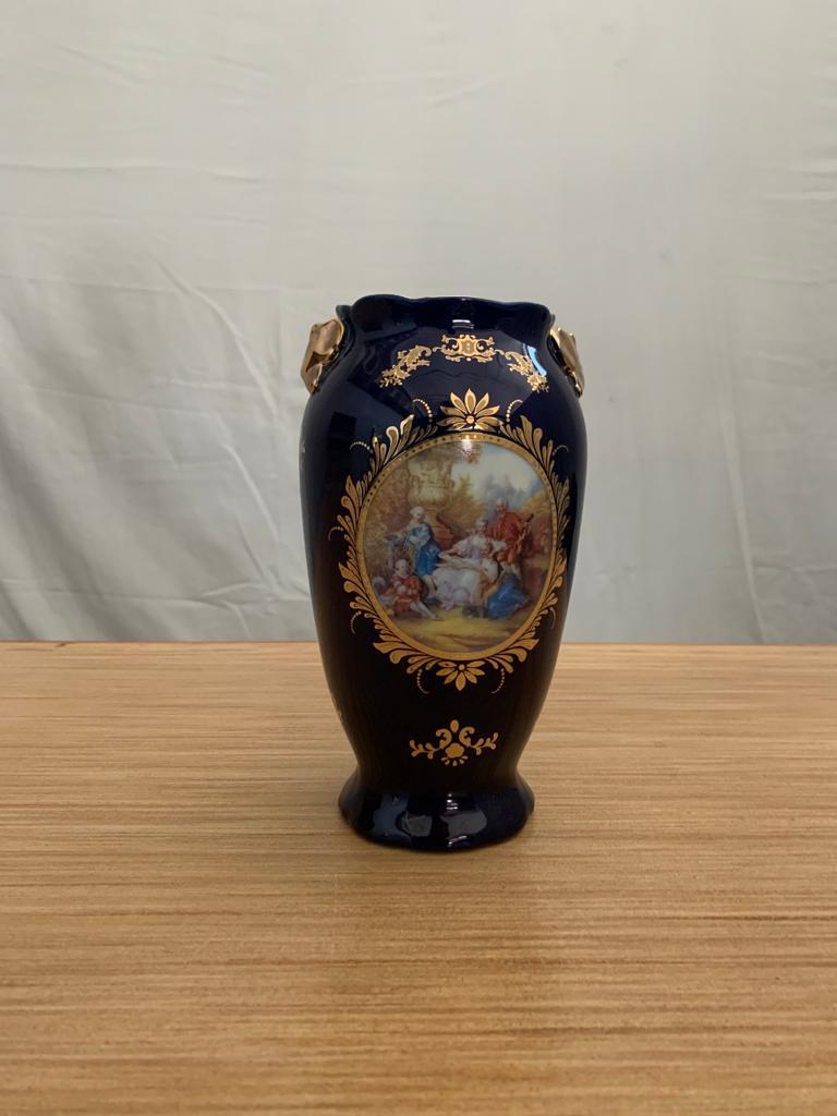 Blaue Keramikvase mit Napoleon III.-Dekoration, spätes 19. Jahrhundert im Angebot 1