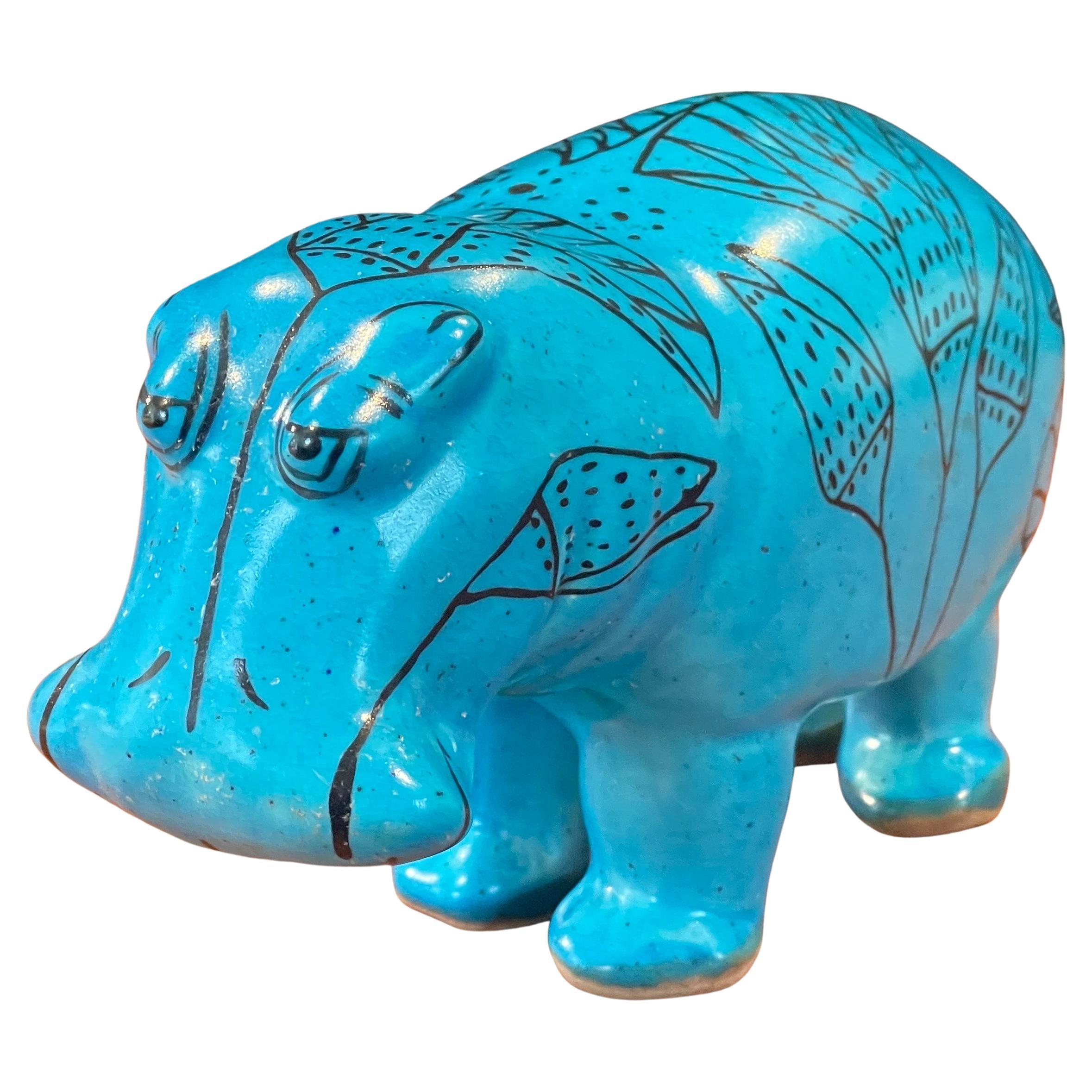 Mid-Century Modern Sculpture en céramique bleue « William the Hippo » (William le Hippo) du Metropolitan Museum en vente
