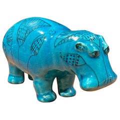 Scultura "William Williams l'ippopotamo" in ceramica blu del Metropolitan Museum