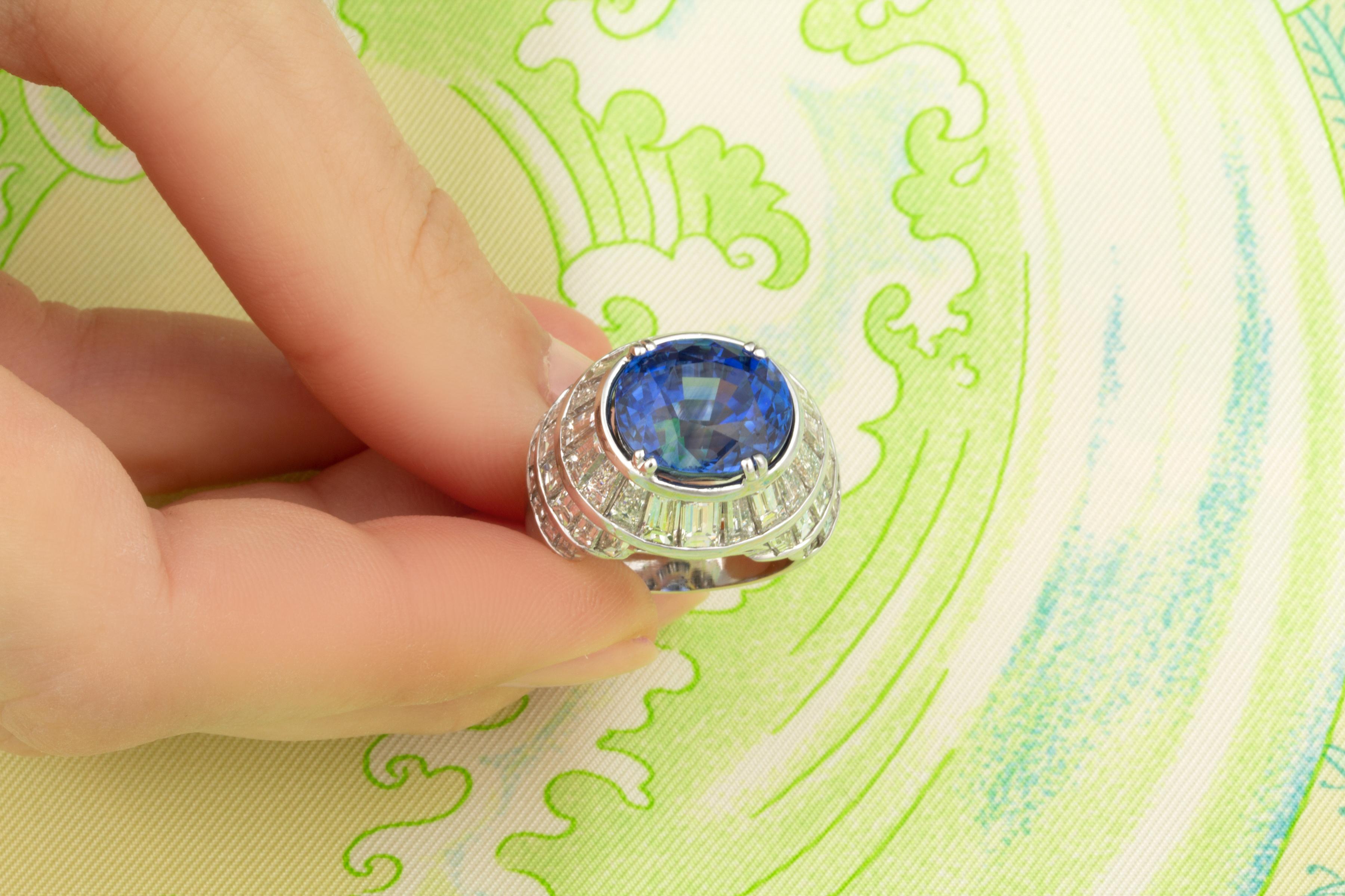 Blue Ceylon Sapphire 11.23 Carats Diamond Cocktail Ring Design by Ella Gafter en Nuevo estado para la venta en New York, NY