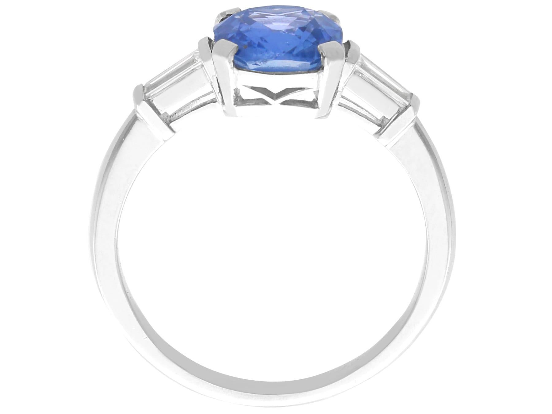 Saphir bleu de Ceylan et diamant, bague en platine en vente 1