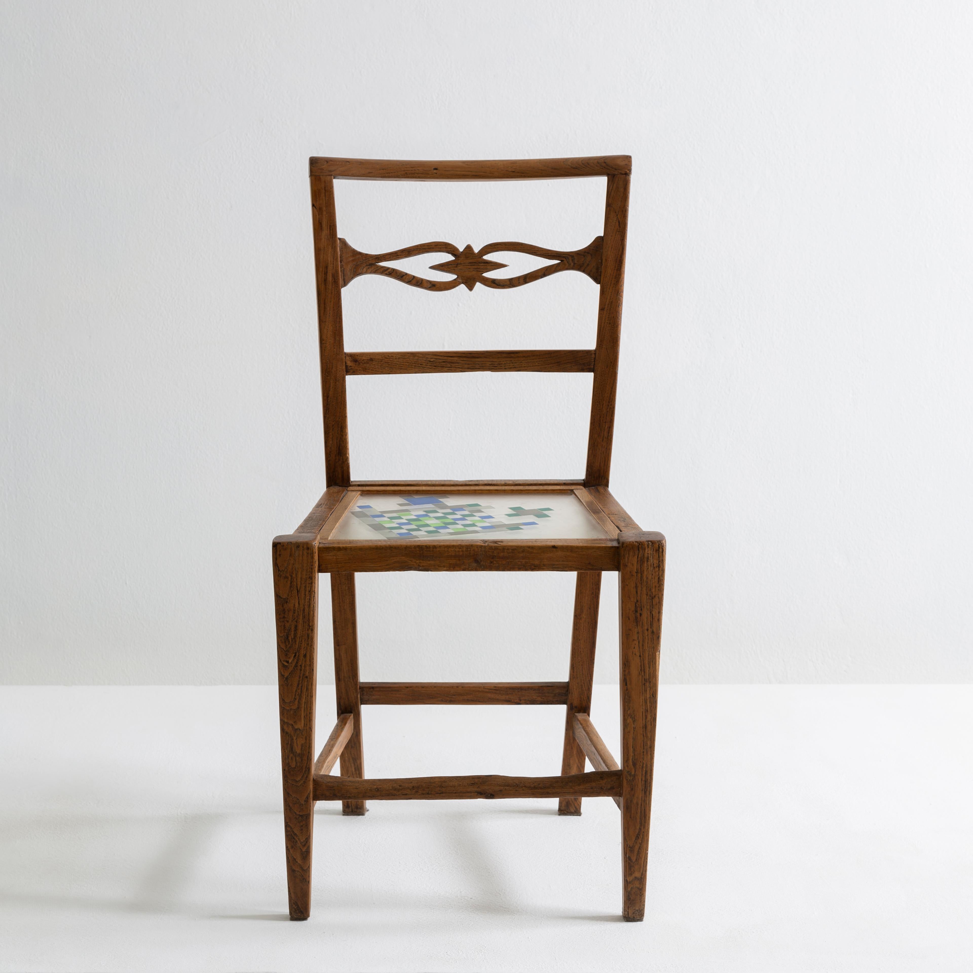 Chaise bleue en bois de châtaignier avec assise en mosaïque par Hillsideout Neuf - En vente à Milan, IT
