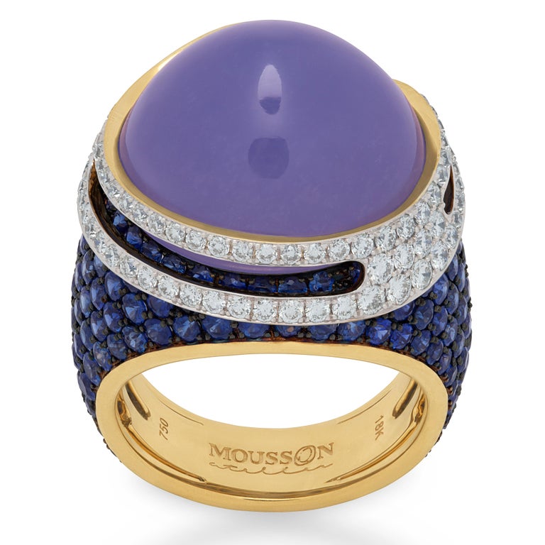 Blue Chalcedony 24.47 Carat Sapphires Diamonds 18 Karat Gold Fuji Ring
Series of these Rings isn't called Fuji for nothing, since the inspiration for the creation of these products came to us exactly from the contemplation of this majestic mountain.