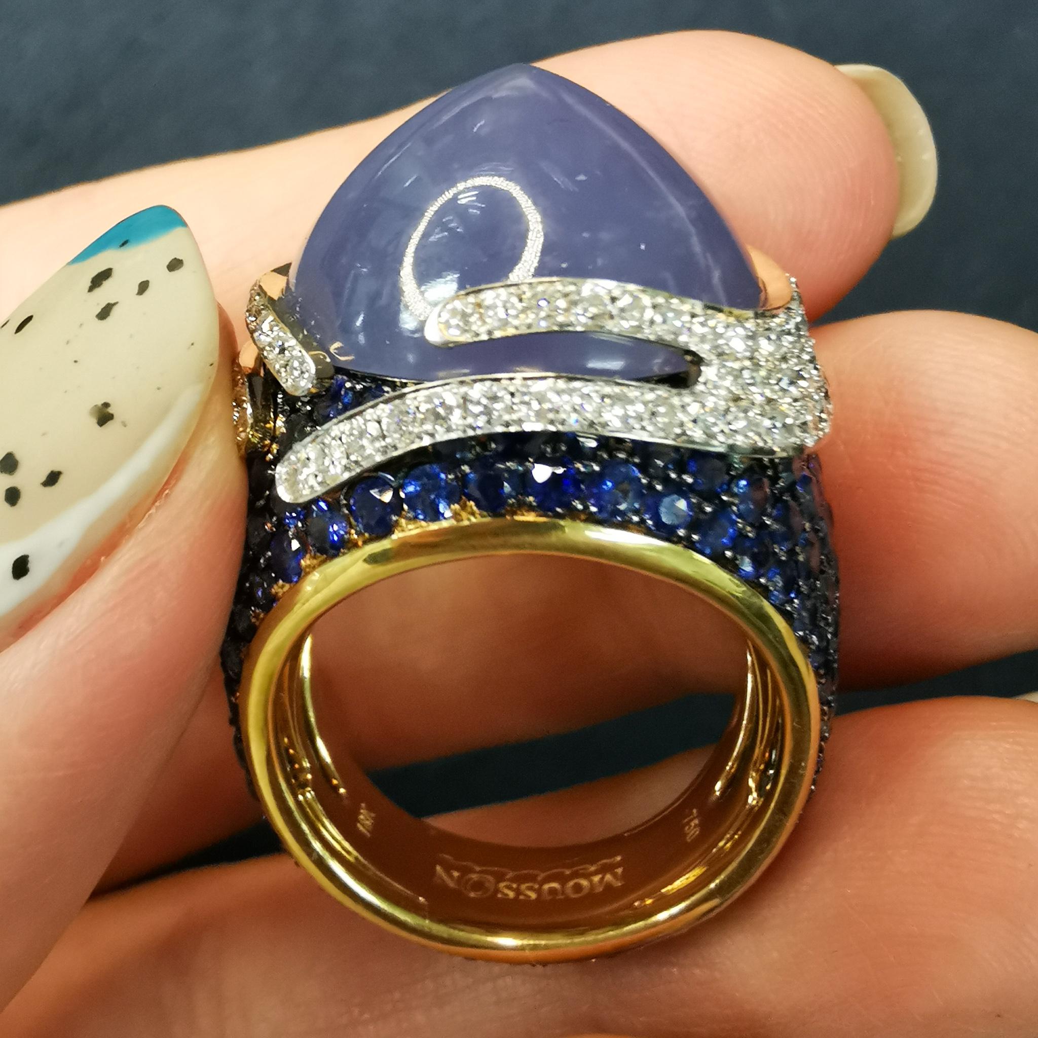 Blauer Chalcedon 24,47 Karat Saphire Diamanten 18 Karat Gold Fuji Ring Damen im Angebot