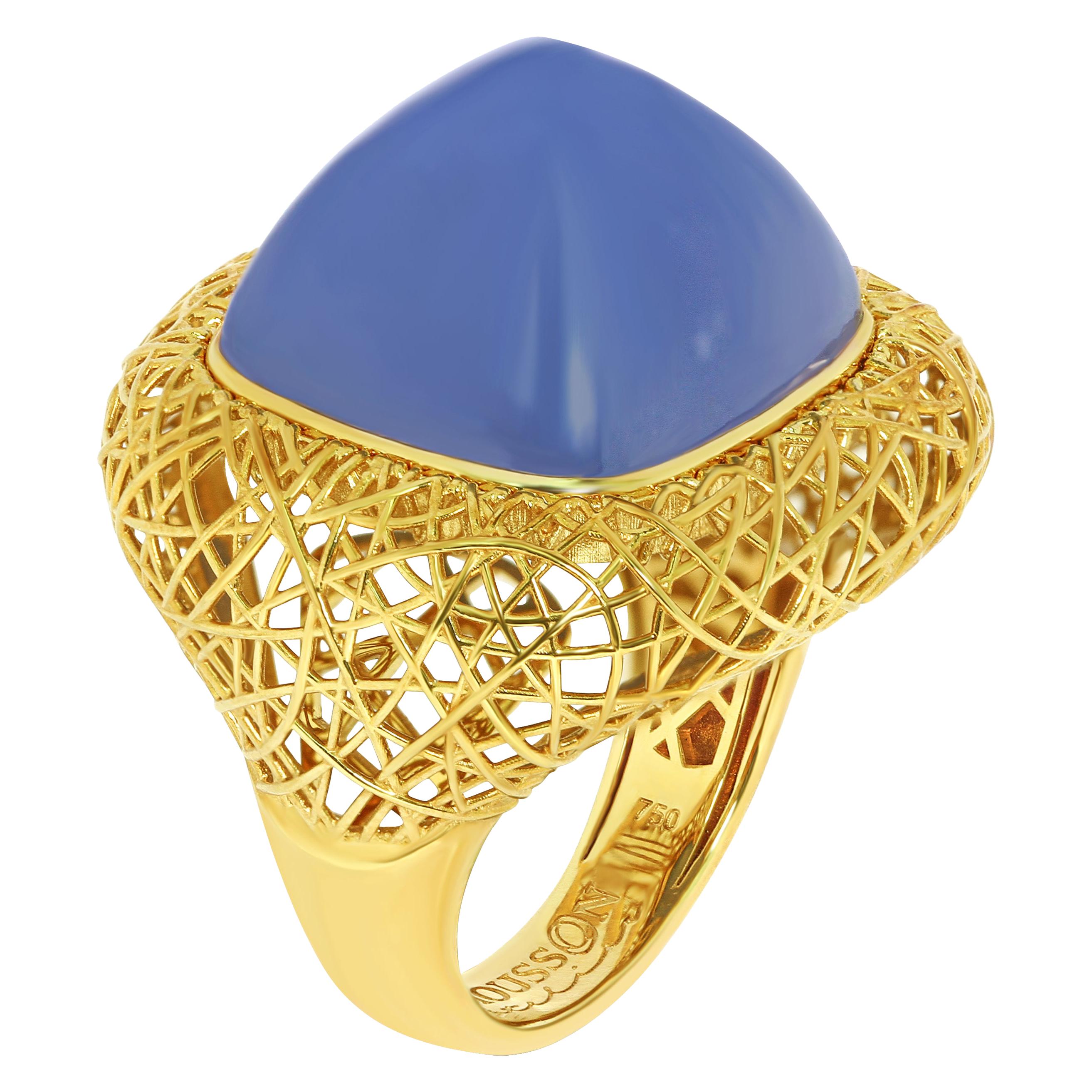 Blue Chalcedony 27.41 Carat 18 Karat Yellow Gold Rolling Stones Ring For Sale