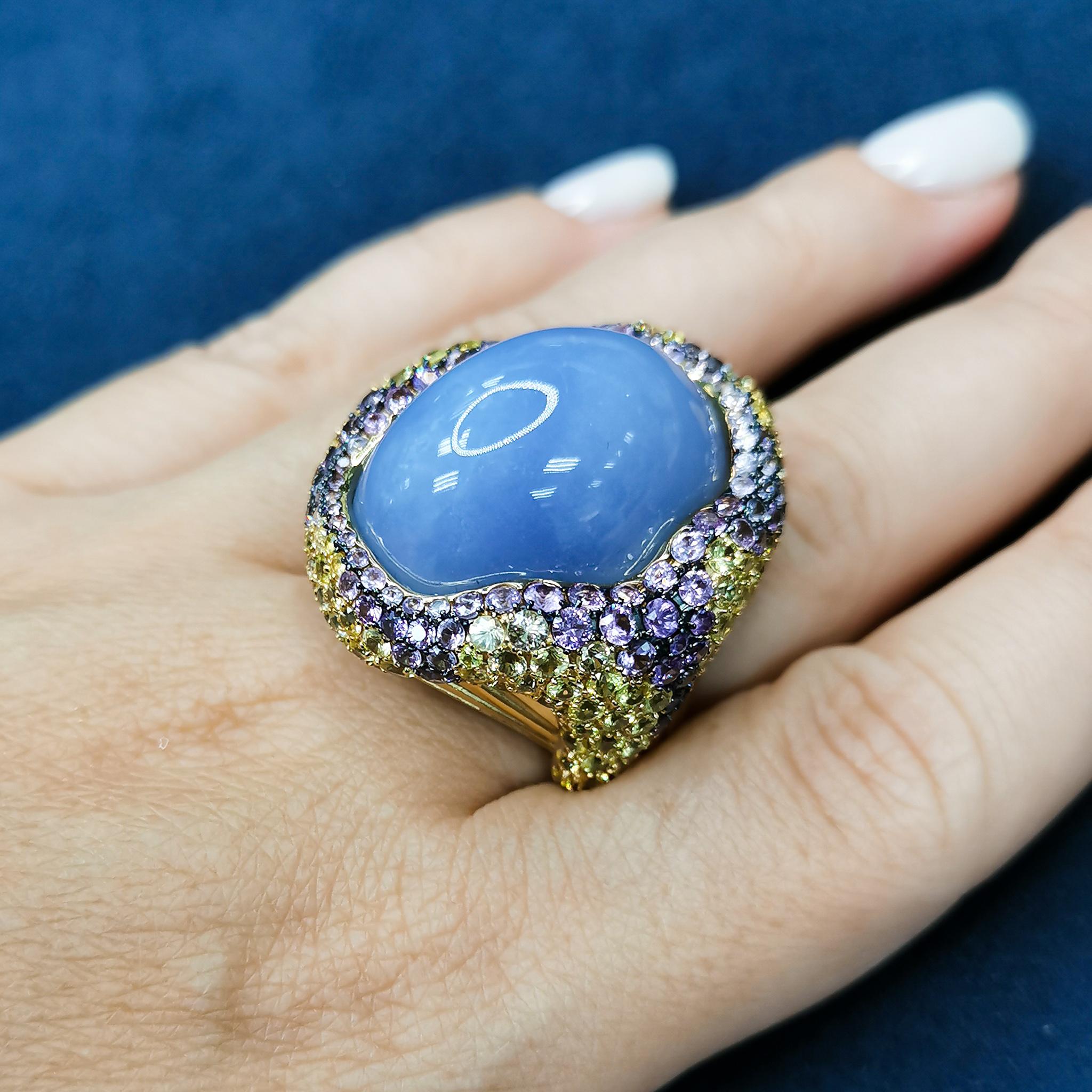 Blue Chalcedony 32.10 Carat Yellow Purple Sapphires 18 Karat Yellow Gold Ring For Sale 3