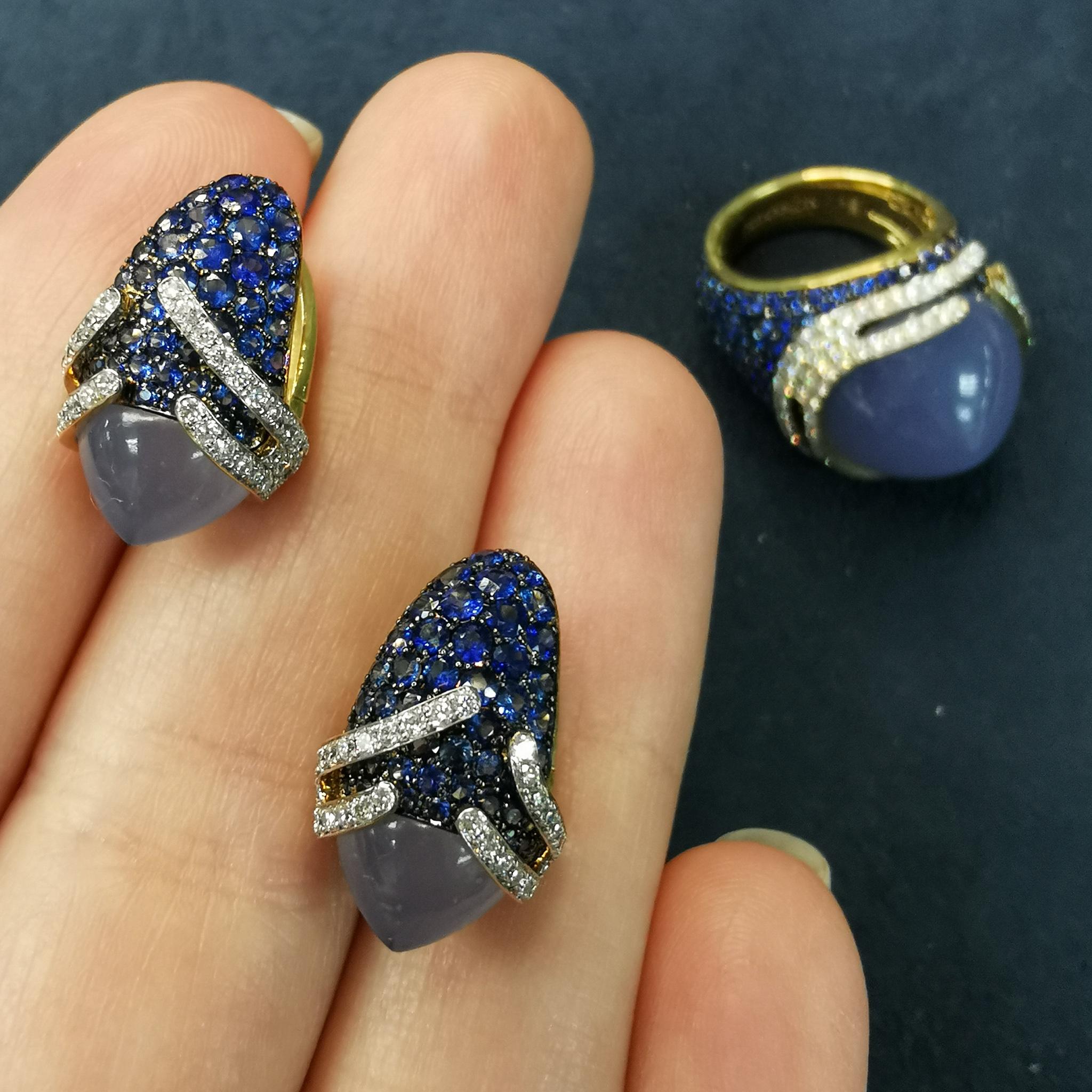 Blue Chalcedony 5.29 Carat Sapphires Diamonds 18 Karat Gold Fuji Earrings For Sale 4