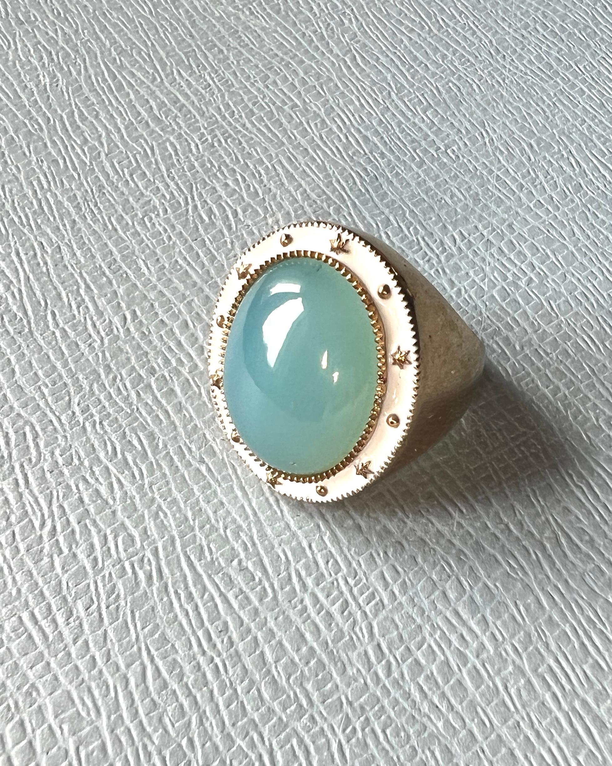 Bague cocktail calcédoine bleue émail blanc J DAUPHIN Neuf - En vente à Los Angeles, CA