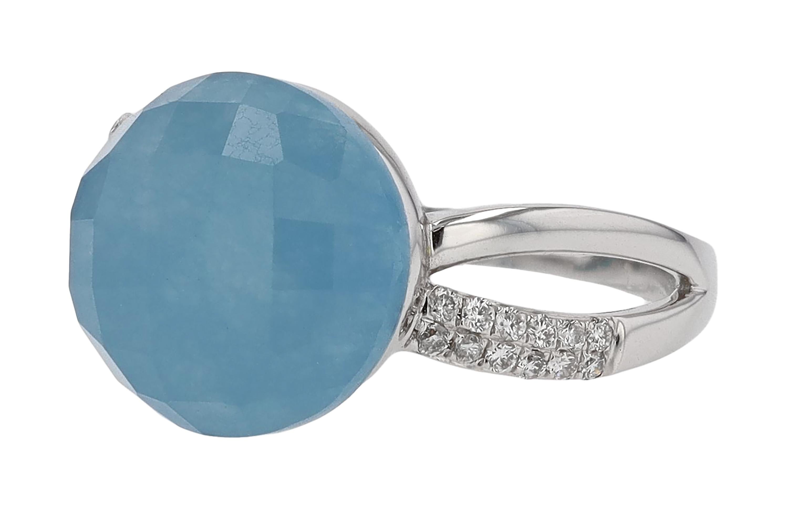 Blue Chalcedony Diamond Dome Ring In Good Condition For Sale In Santa Barbara, CA