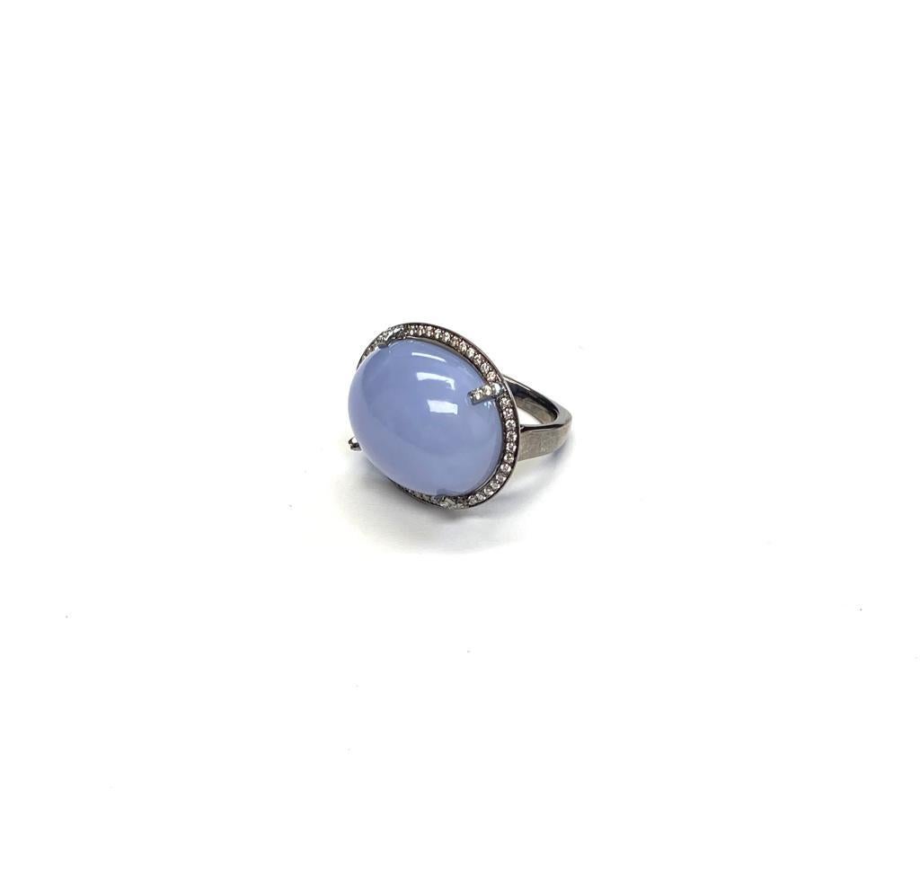 Goshwara Oval Blue Chalcedony And Diamond Ring In New Condition In New York, NY