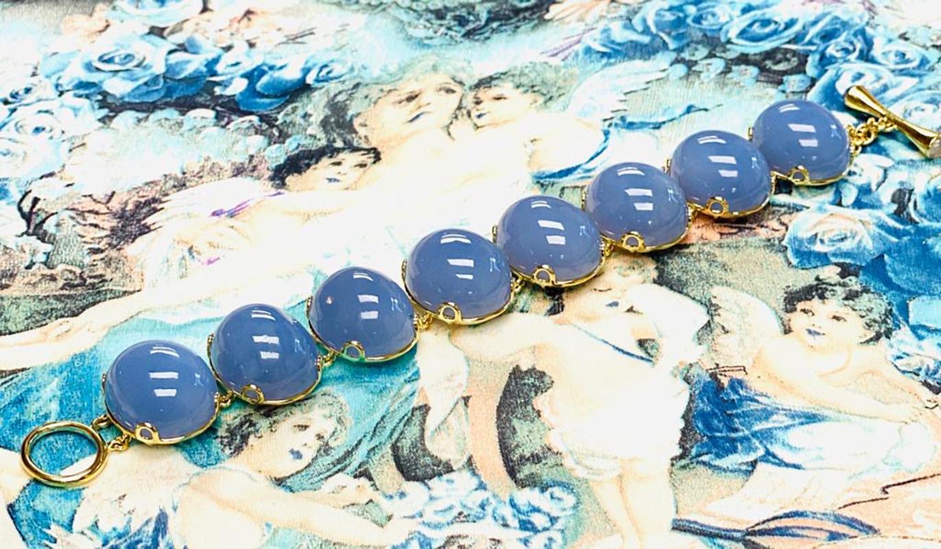 Goshwara Oval Cabochon Blue Chalcedony  Bracelet For Sale 4