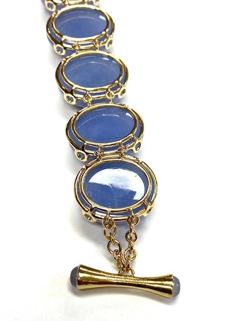 Women's Goshwara Oval Cabochon Blue Chalcedony  Bracelet For Sale