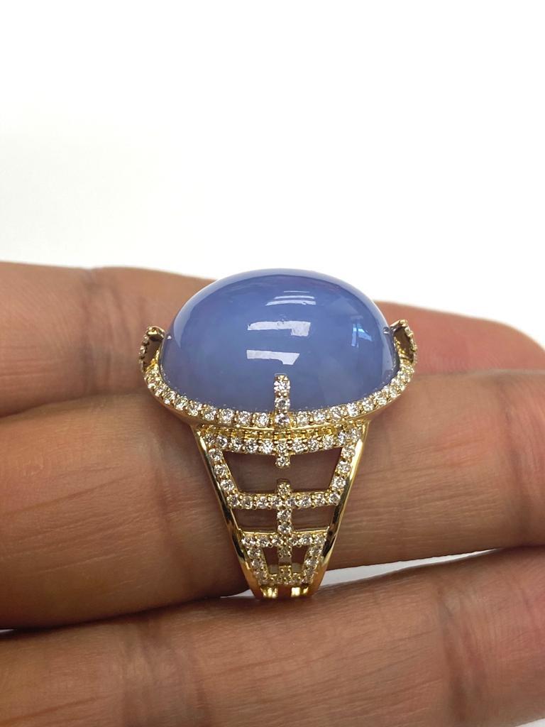 Ovaler Cabochon-Blauer Chalcedon- und Diamantring vonshwara 5
