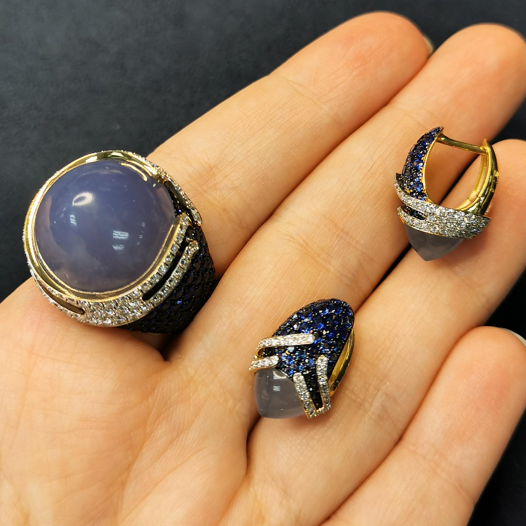 Contemporary Blue Chalcedony Sapphires Diamonds 18 Karat Gold Fuji Suite For Sale