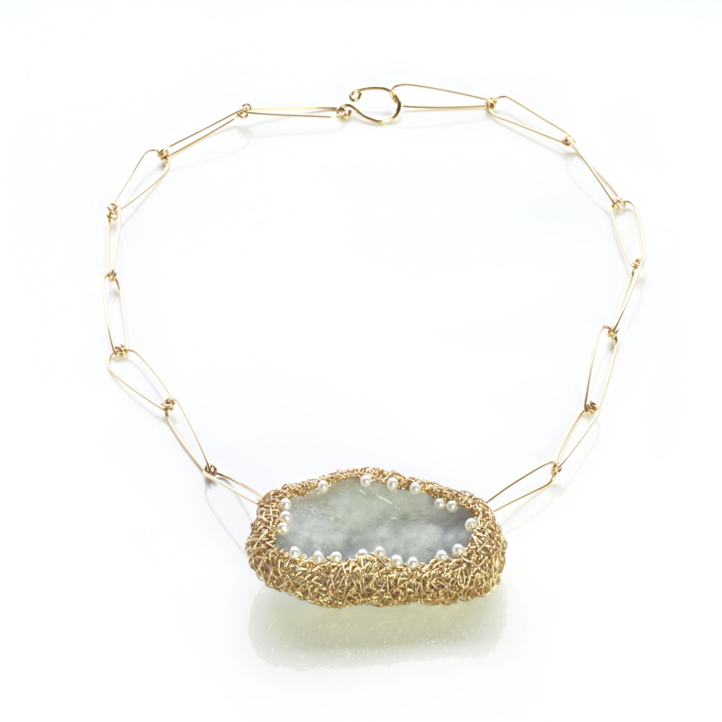 Blue Chalcedony White Pearls Versatile on 2 Sides Wearable 14 kt Gold F Necklace For Sale 4