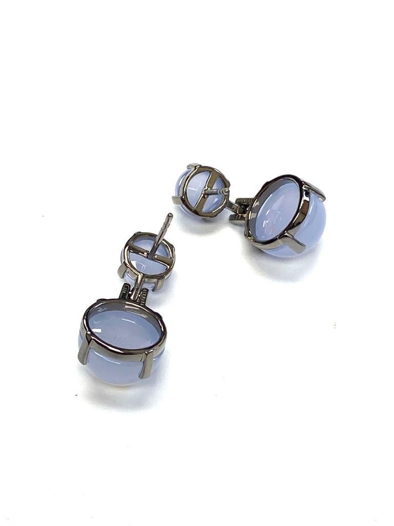 Blue Chalcedony Double Cab Earrings with Diamonds Accent in 18k White Gold, from 'Rock N Roll' Collection

Stone Size: 8 & 12 mm

Gemstone Weight: 4.65 Carats

Diamond: G-H / VS, Approx Wt: 0.11 Carats
