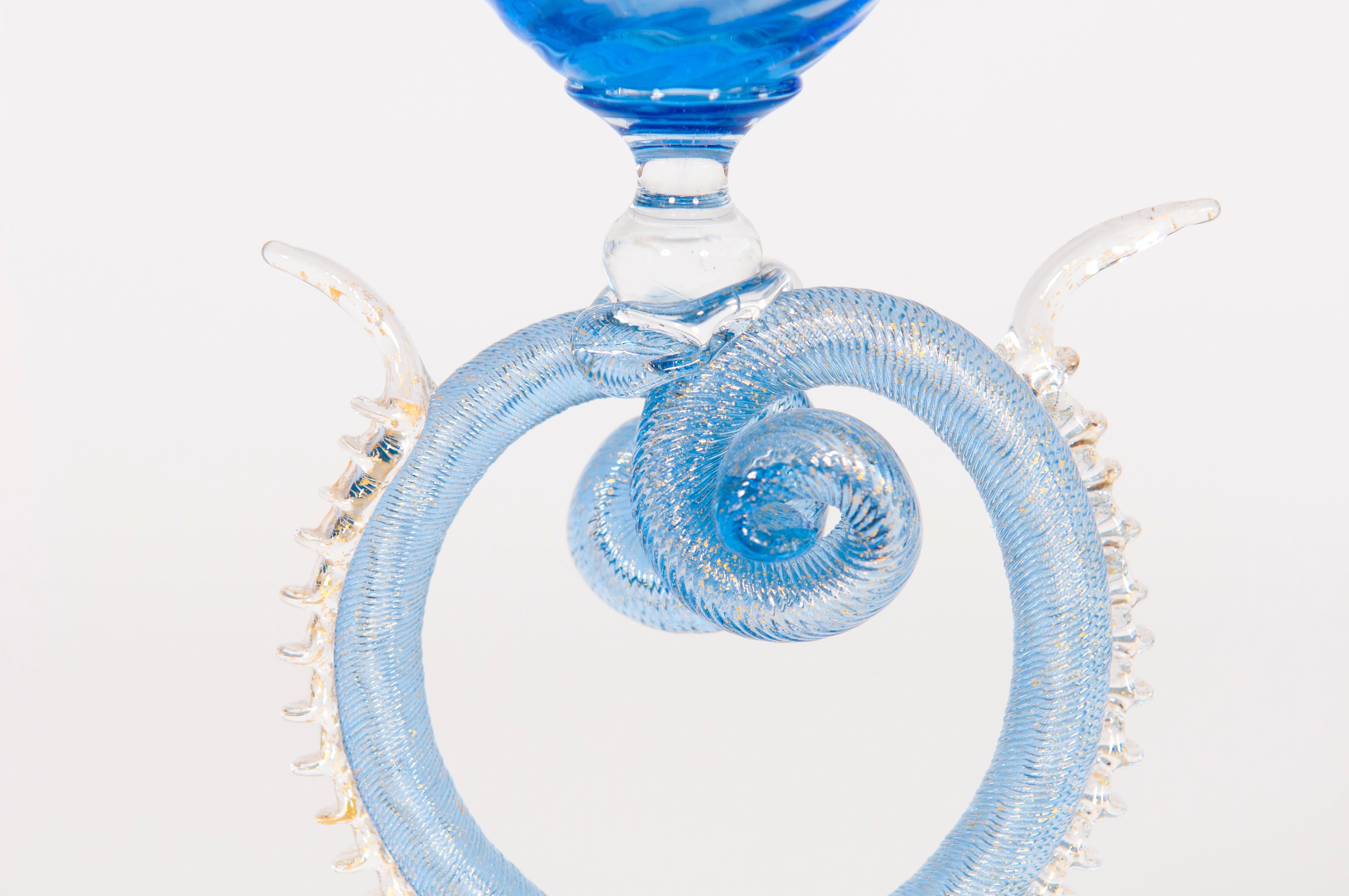 Fin du 20e siècle Chalice bleue avec verre de Murano et or 24 carats, années 1980, Italie en vente