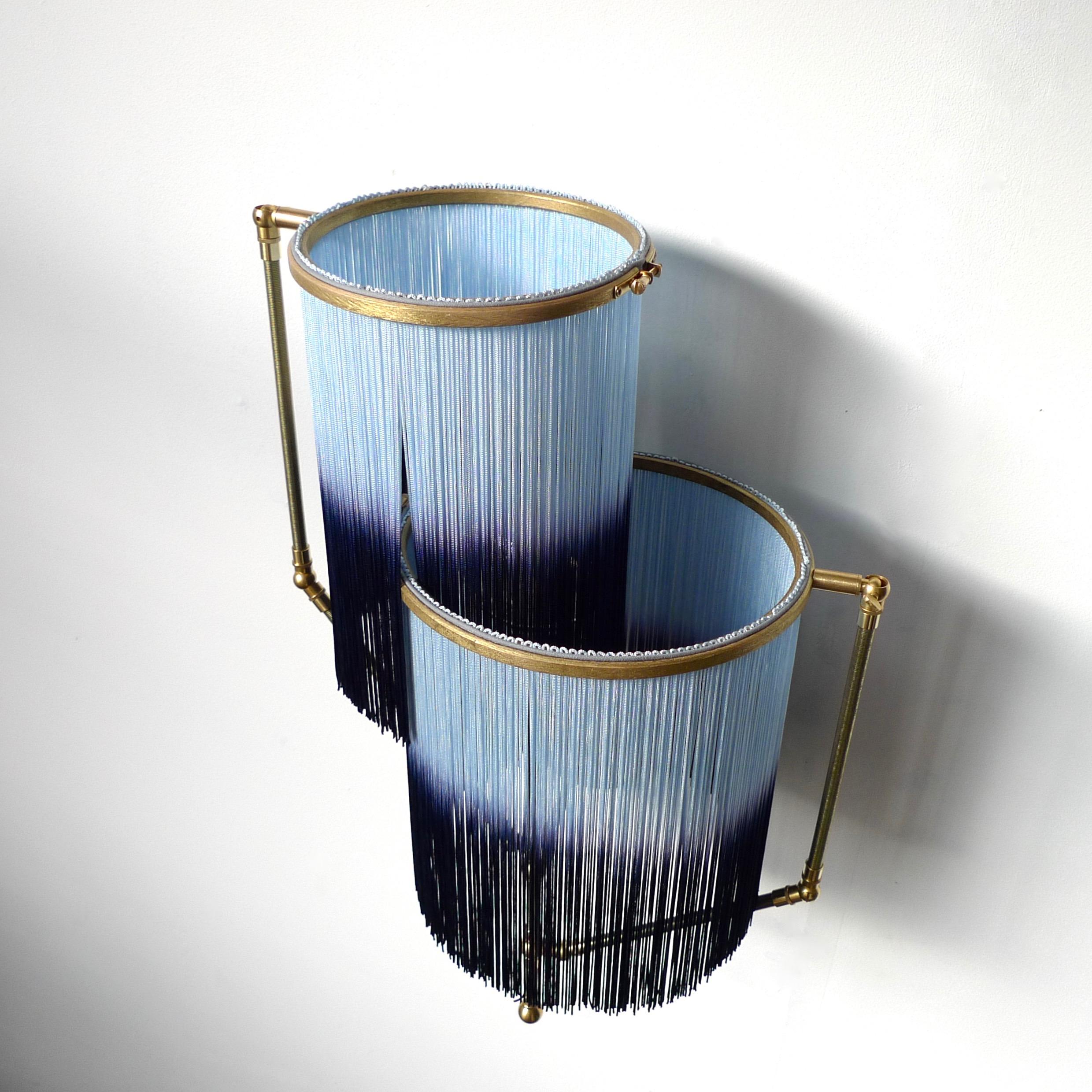 No.23 Blue Charme Fringes Dip dyed Contemporary Art Sconce Lamp, Sander Bottinga Neuf - En vente à Geneve, CH