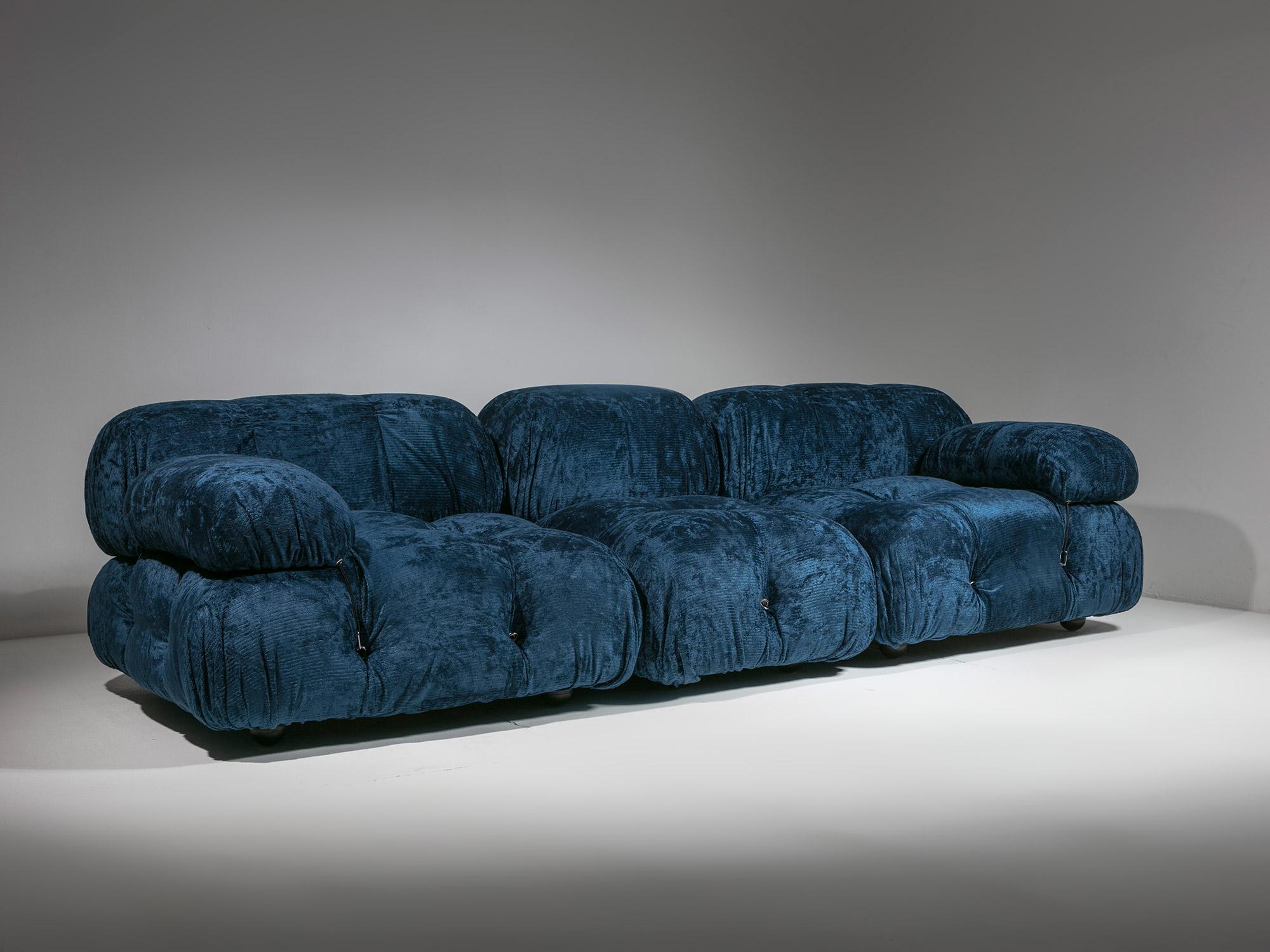 Blaues Chenille-Sofa „Camaleonda“ in Blau von Mario Bellini für B&B, Italien, 1970er Jahre im Zustand „Gut“ im Angebot in Milan, IT