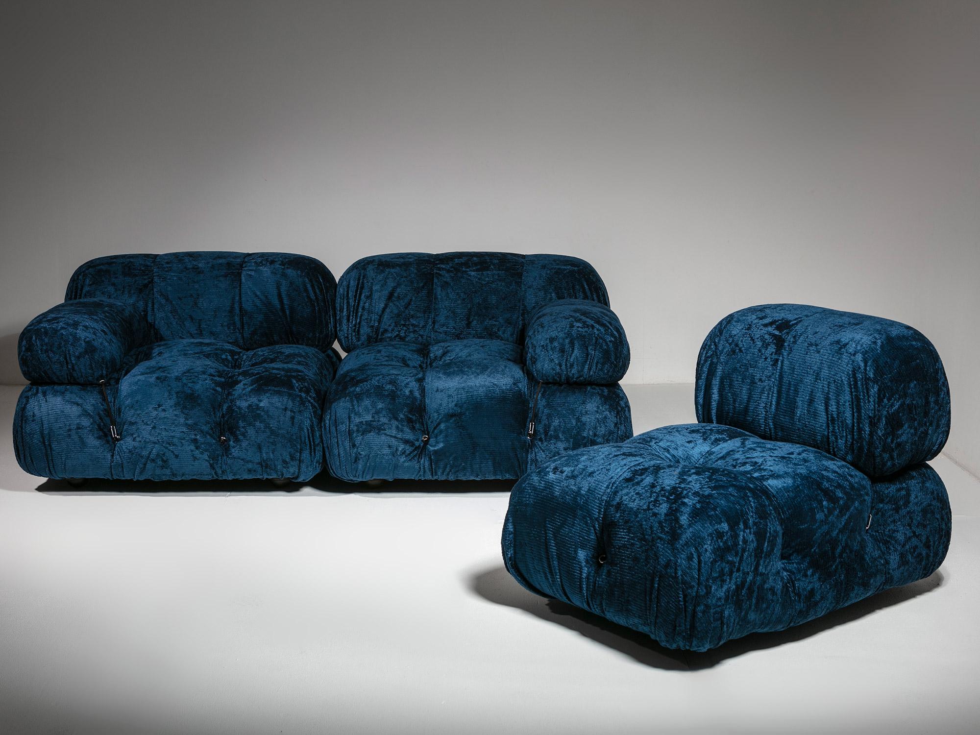 Blaues Chenille-Sofa „Camaleonda“ in Blau von Mario Bellini für B&B, Italien, 1970er Jahre (Samt) im Angebot