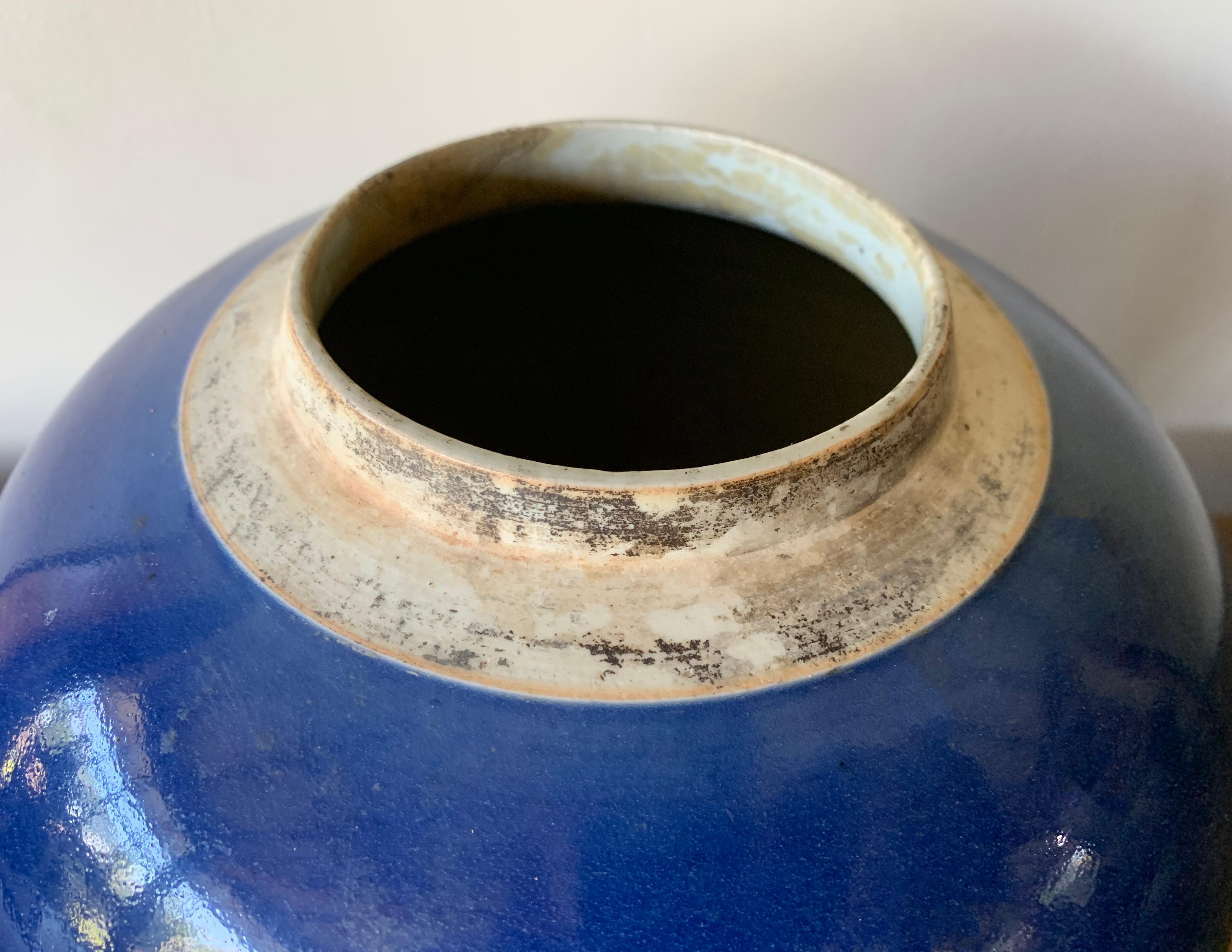 Blue Chinese Ceramic Ginger Jar with Metal Top, Early 20th Century For Sale 3