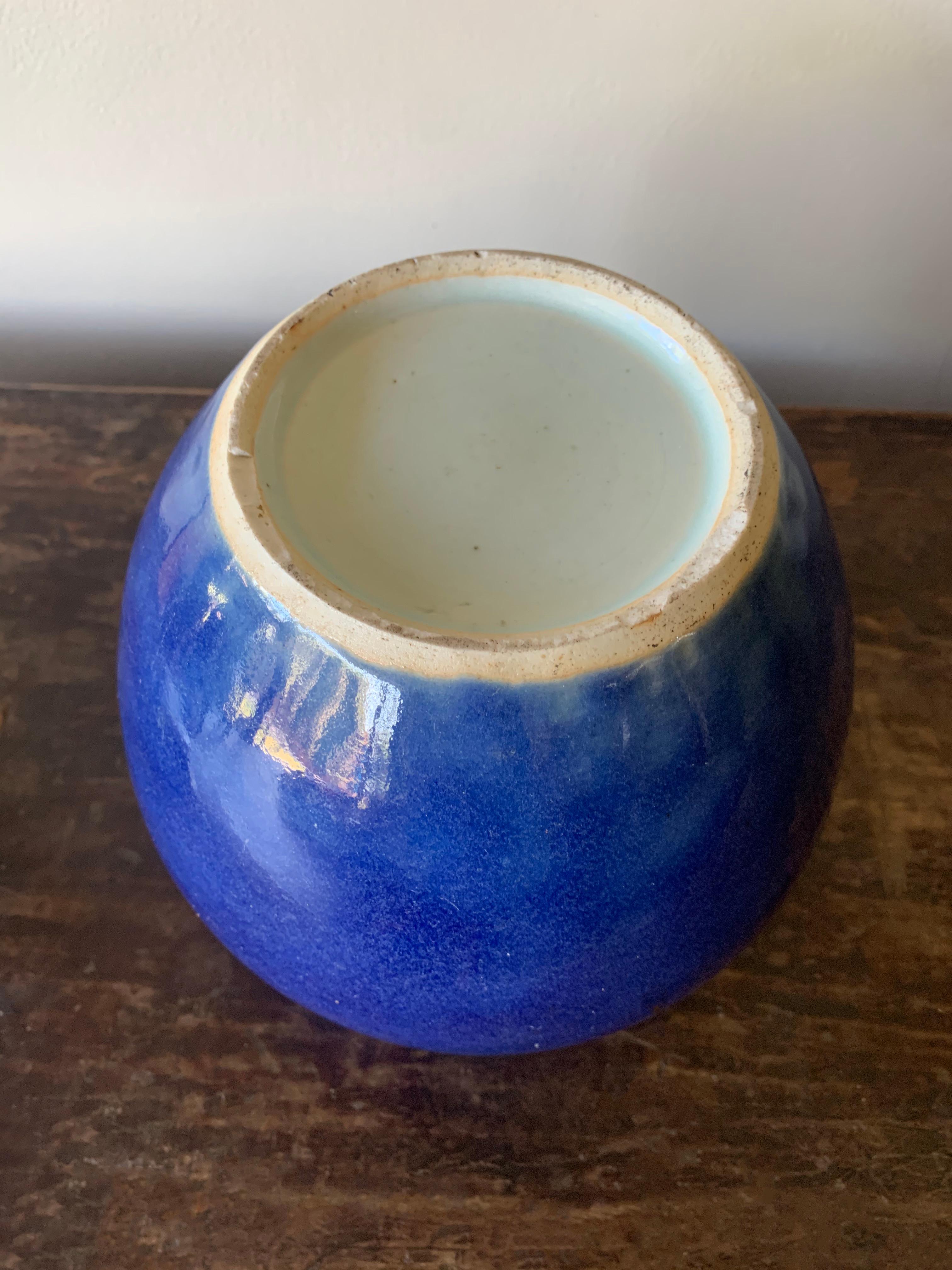 Blue Chinese Ceramic Ginger Jar with Metal Top, Early 20th Century For Sale 3