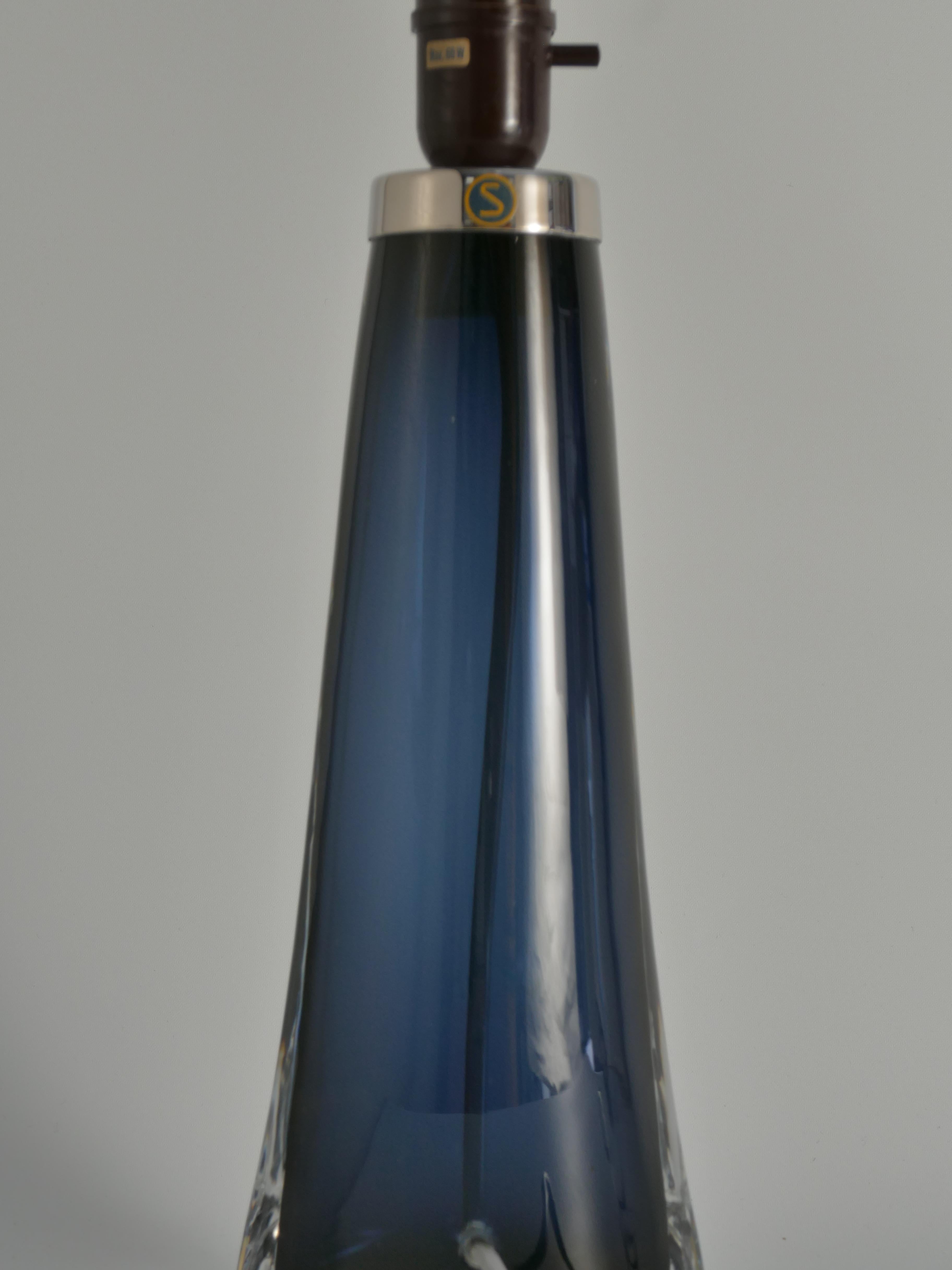 Milieu du XXe siècle Lampe de bureau modèle RD 1566 de Carl Fagerlund, Orrefors, années 1960 en vente