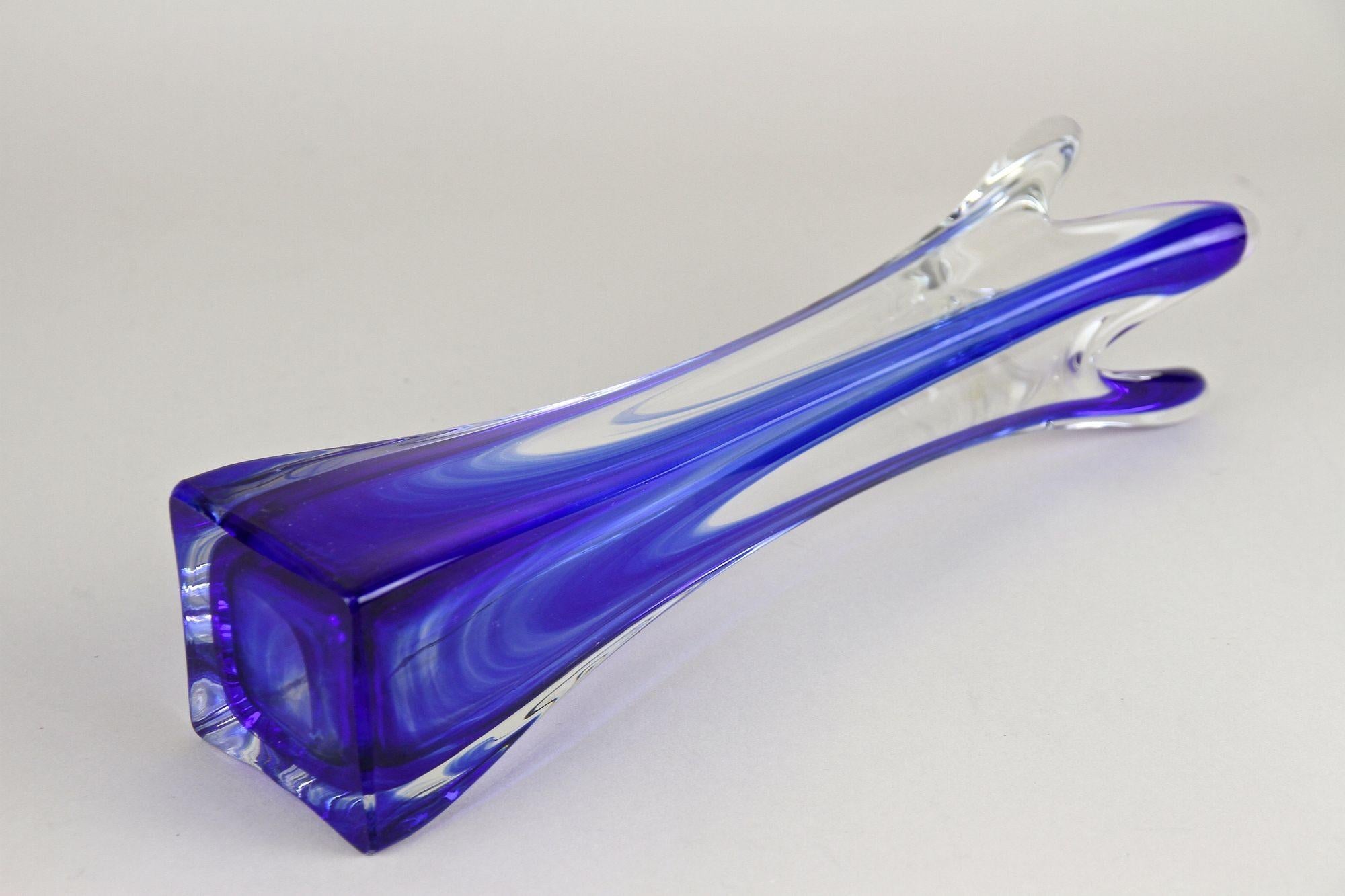 Blue/ Clear Murano Glass Vase, Late Mid Century - Italy ca. 1960/70 For Sale 11
