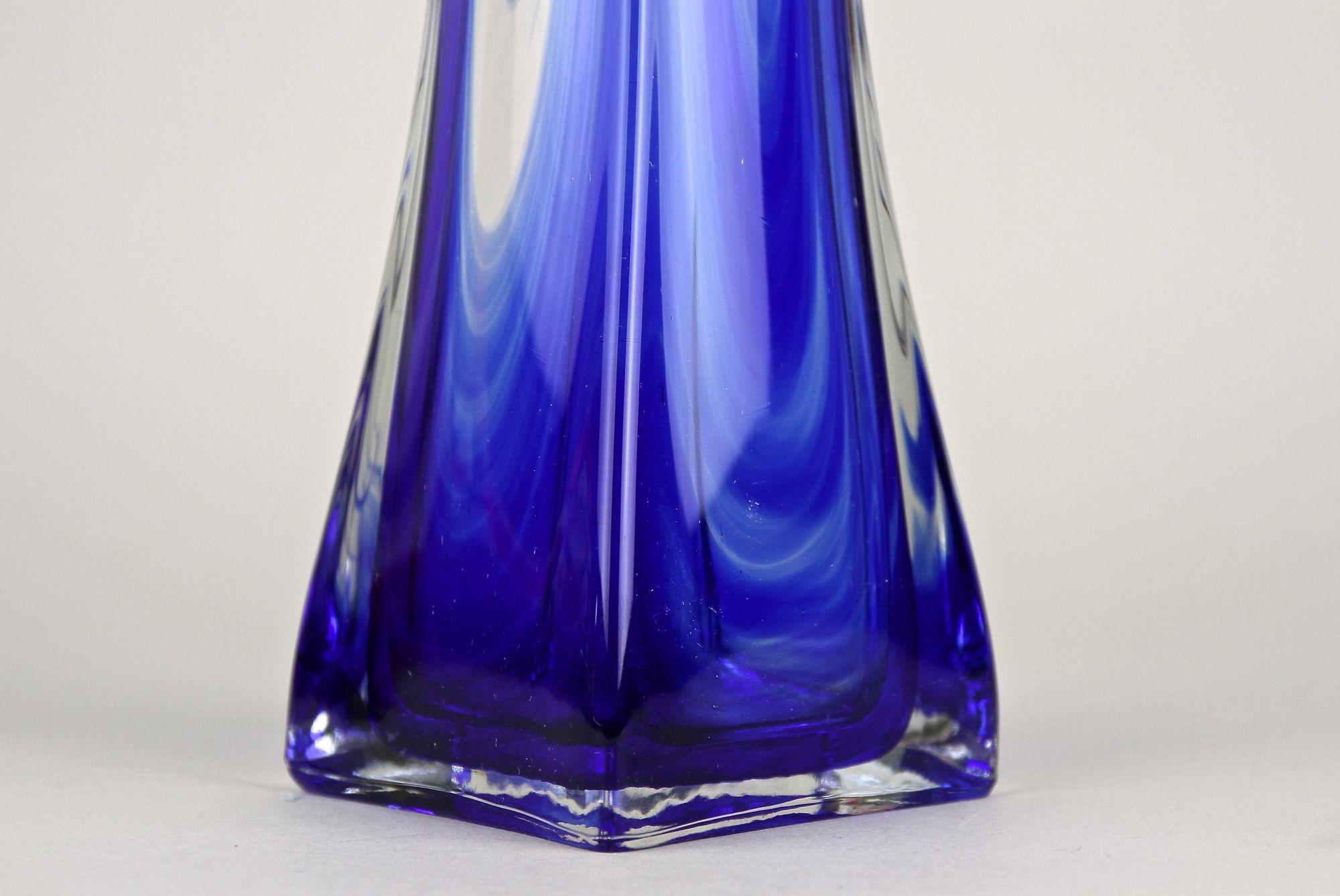20th Century Blue/ Clear Murano Glass Vase, Late Mid Century - Italy ca. 1960/70 For Sale